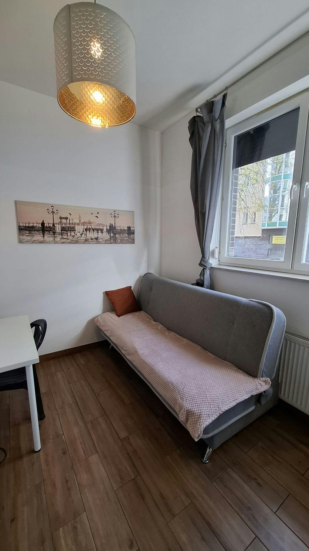 Kałuszyńska, Warsaw preview