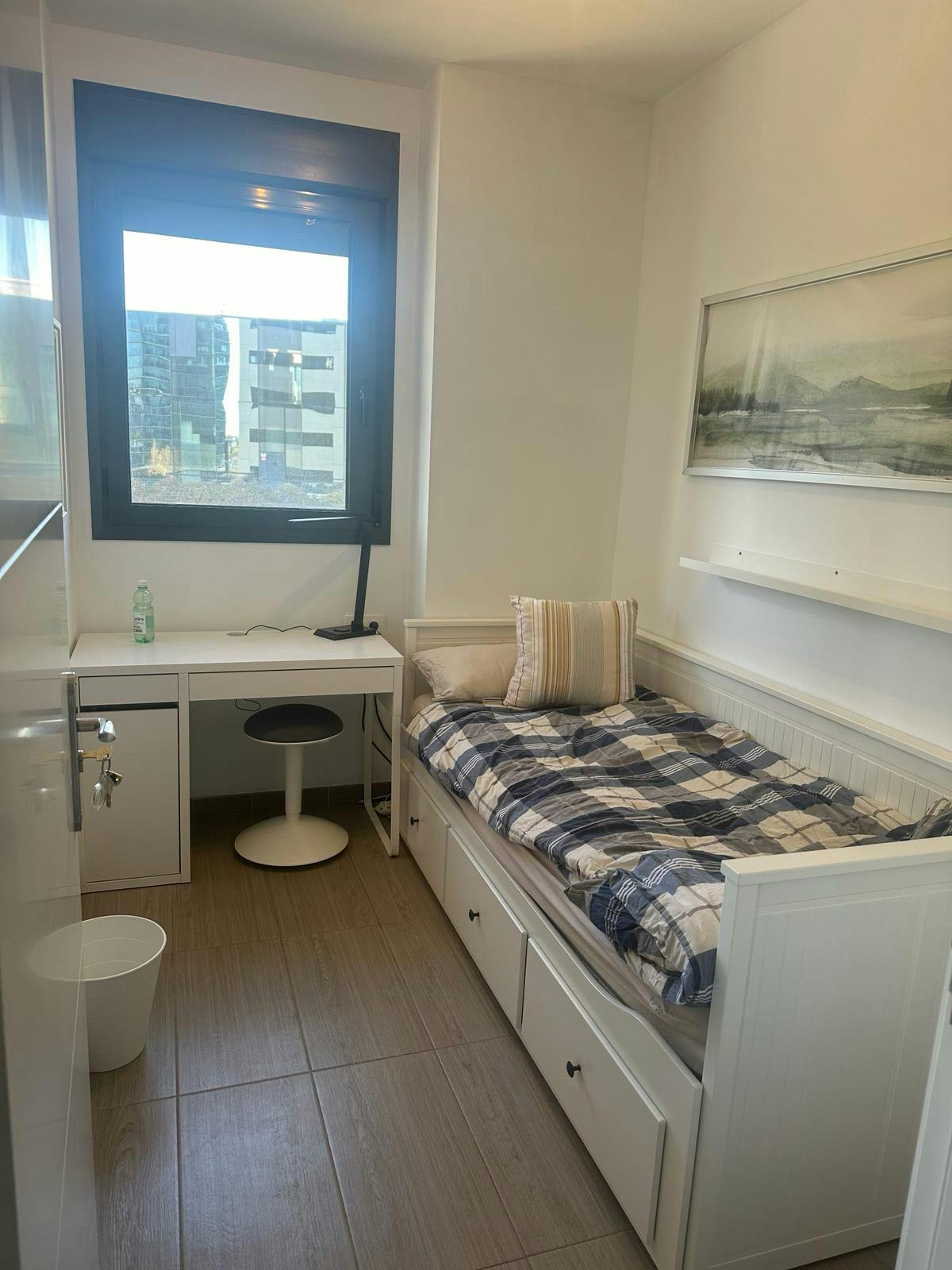 Private room in Plaça d'Europa, L'Hospitalet de Llobregat (1720521) room image 1