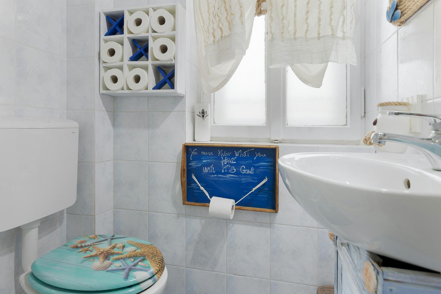 Private room for rent for €760 per month in Trieste, Via San Francesco D'Assisi