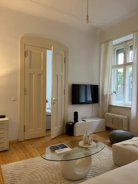 Private room in Suarezstraße, Berlin (1720682) room image 1