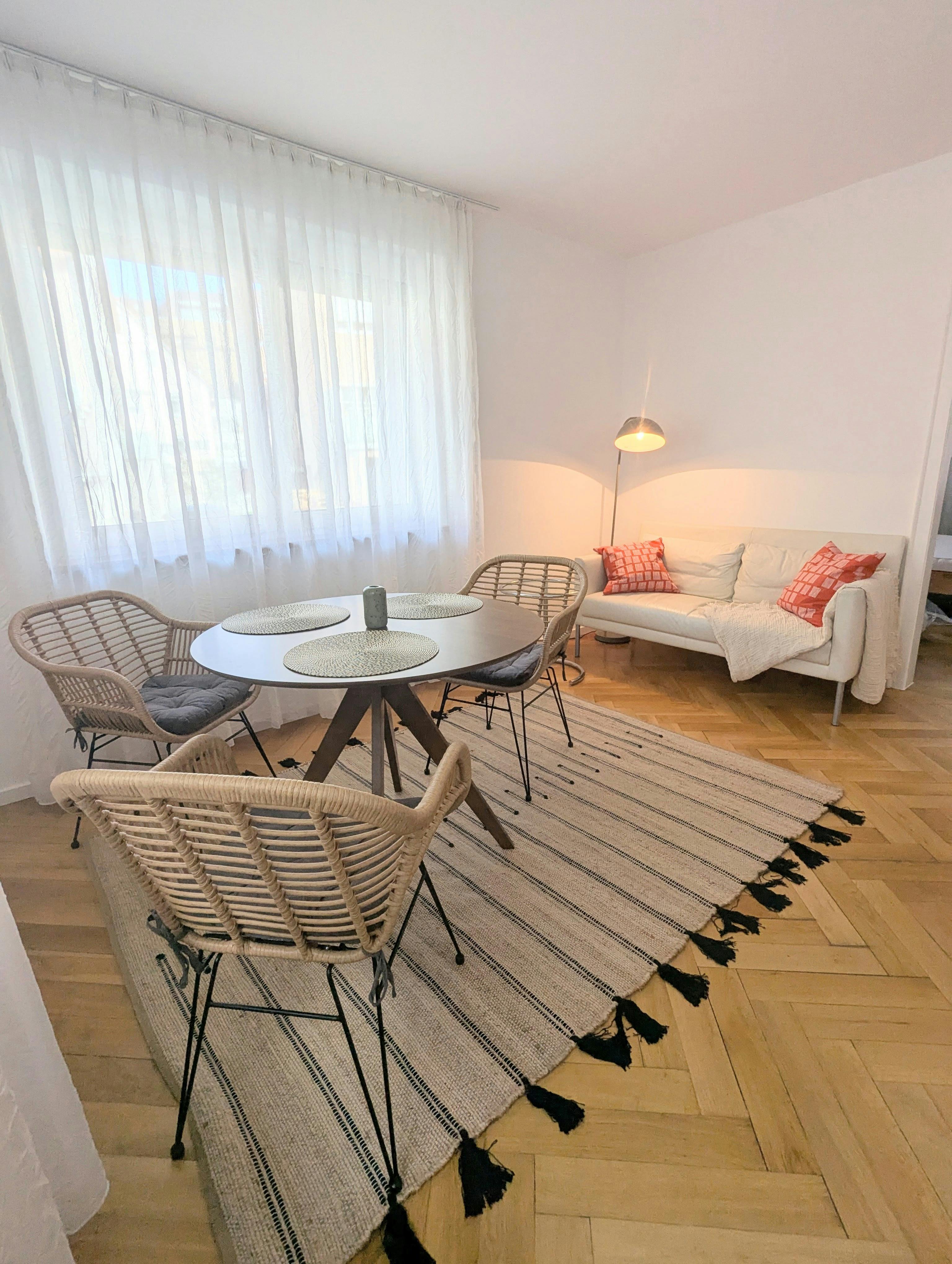 1-Bedroom Apartment in Strümpfelbacher Straße, Stuttgart (1720785) ROOM
