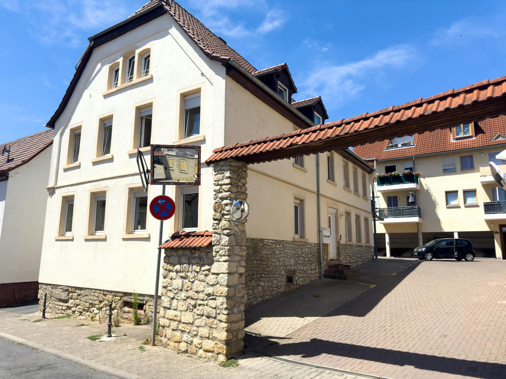 Hauptstraße, Essenheim preview