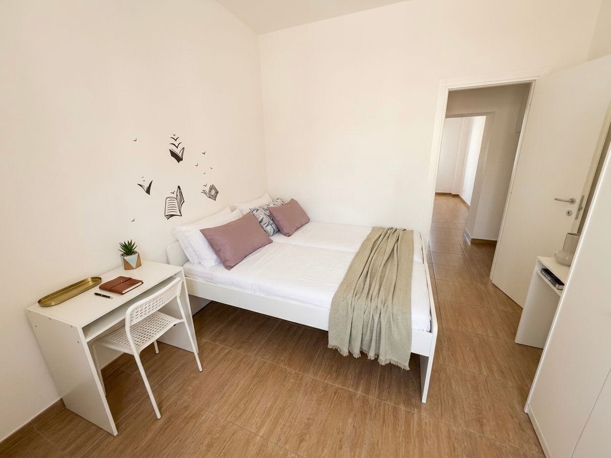 Private room in Vico Tinellari, Naples (1720834) room image 2