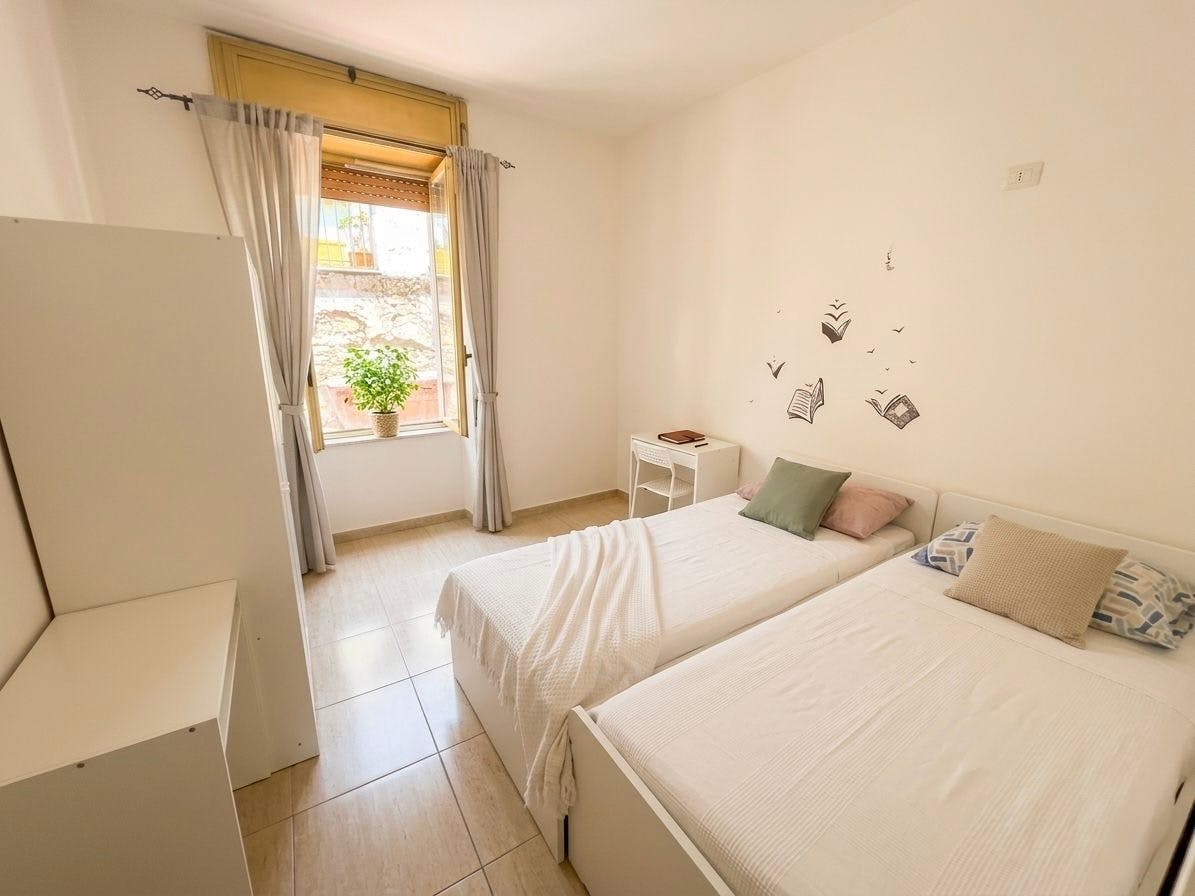 Private room in Vico Tinellari, Naples (1720834) room image 1