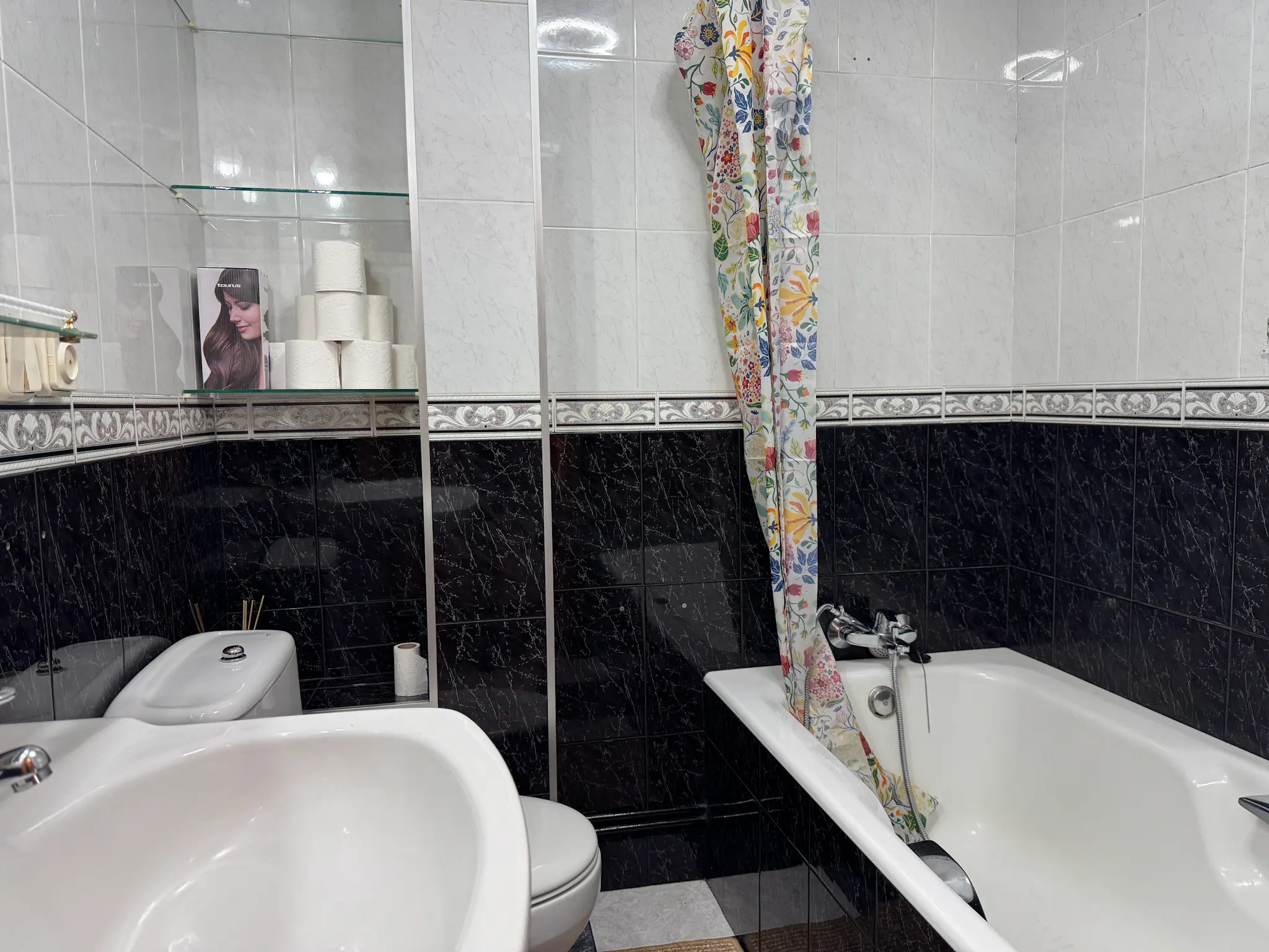 3-Bedroom Apartment in Calle del Lago Titicaca, Madrid (1720839) COMMON_AREA 4