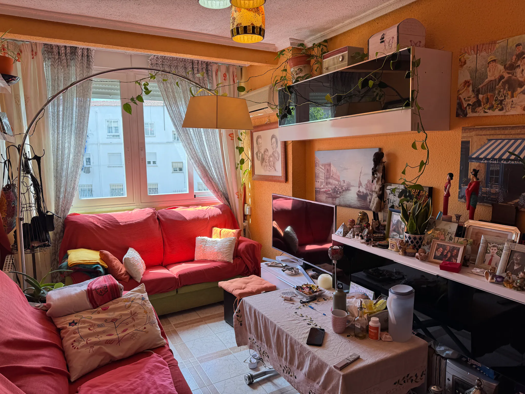 Private room in Calle de San Cipriano, Madrid (1720851) COMMON_AREA 1