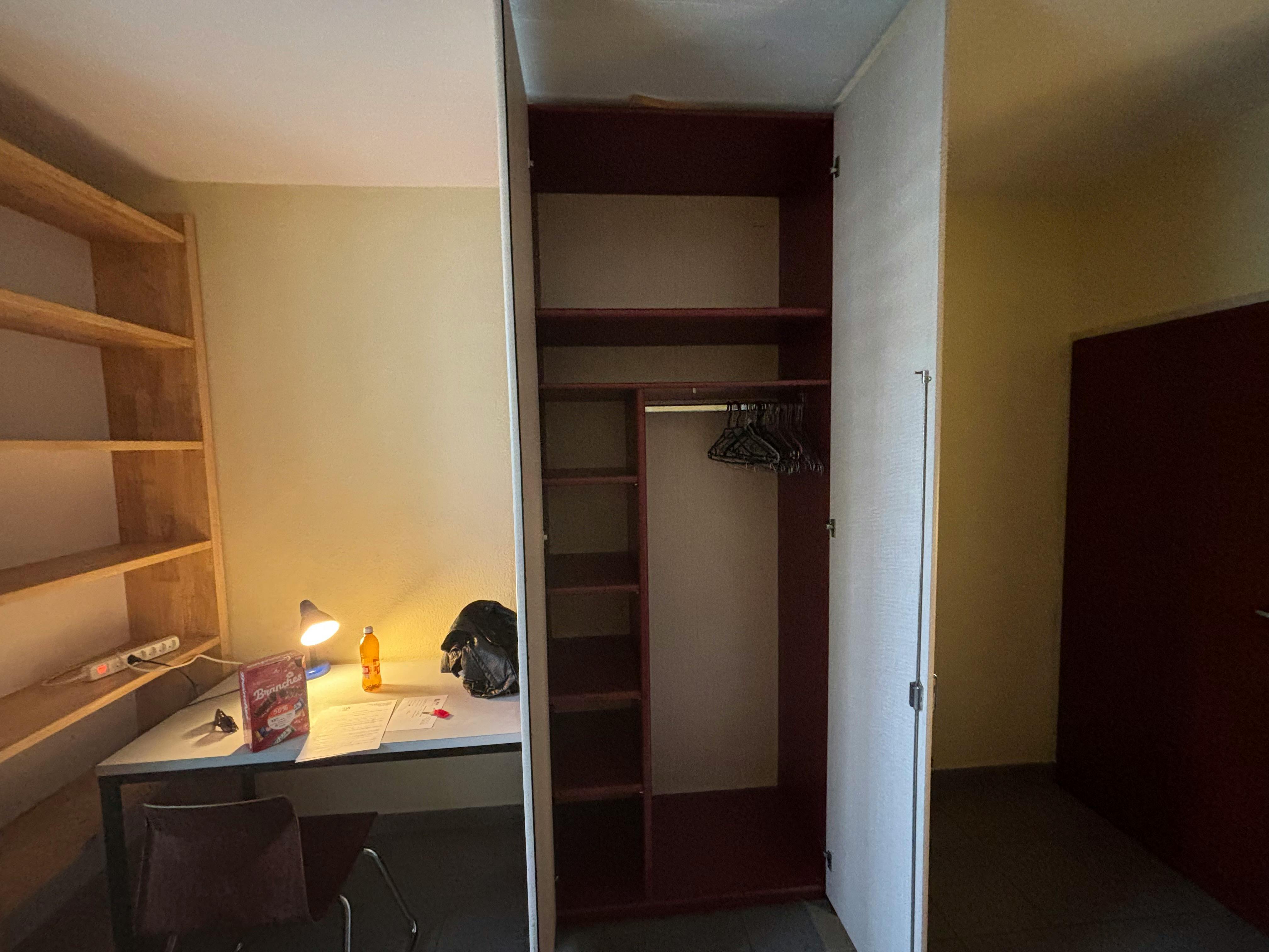 Kawalerka do wynajęcia za 1384 CHF miesięcznie w mieście Genève, Rue Rothschild