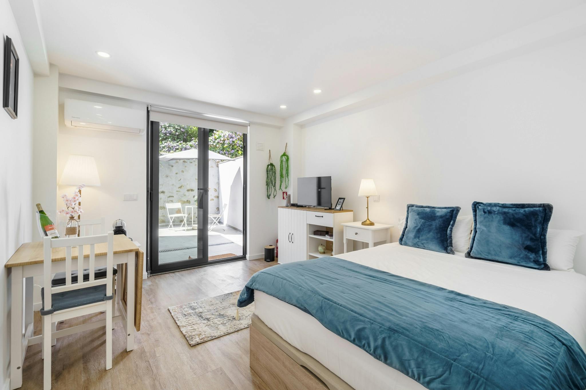 1-Bedroom Apartment in Rua Cruz de Pedra, Braga (1720928) ROOM