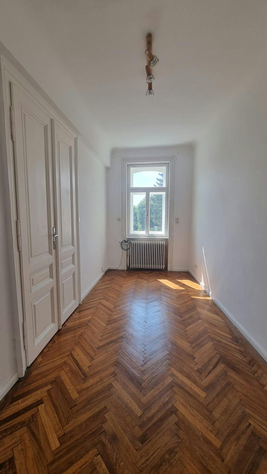 Satzberggasse, Vienna preview