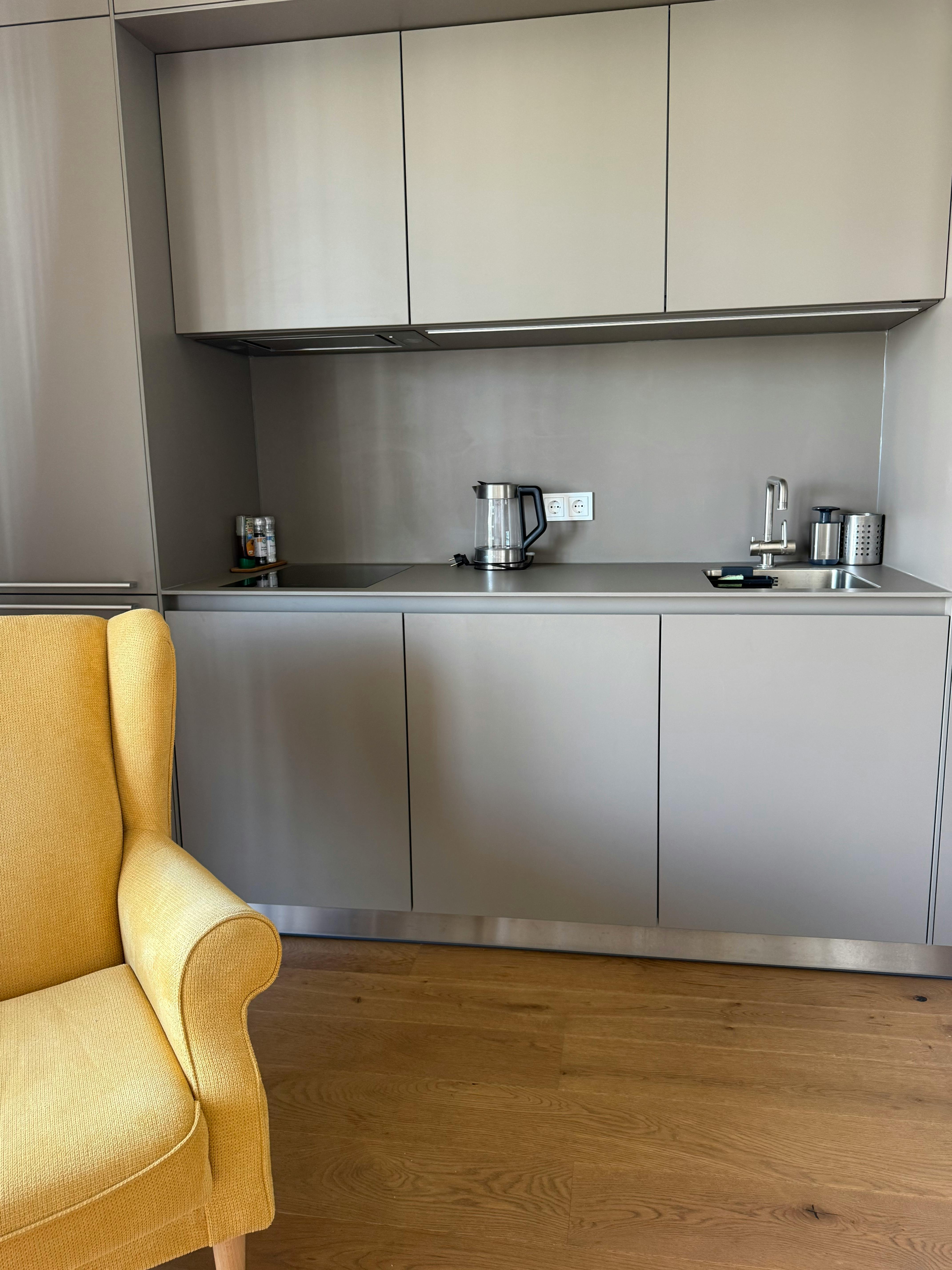 1-Bedroom Apartment in Clementine-von-Braunmühl-Weg, Munich (1720938) ROOM 1