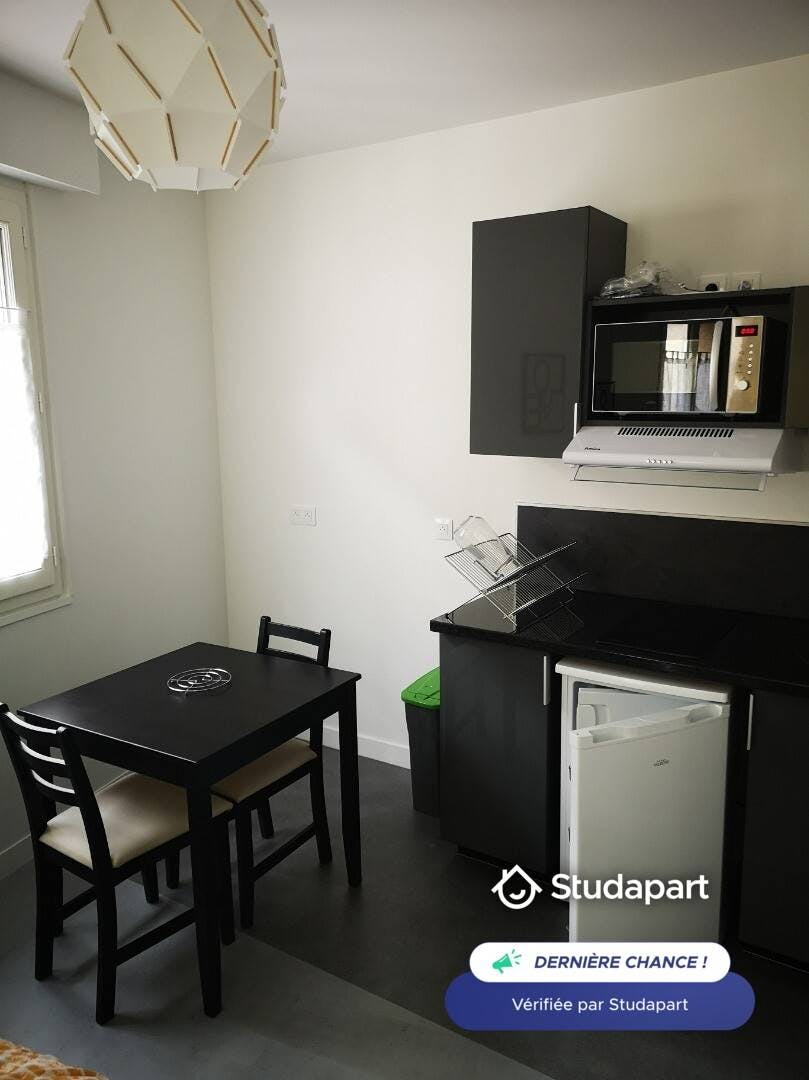 Mieszkanie do wynajęcia za 534 € miesięcznie w mieście Limoges, Rue Monte à Regret