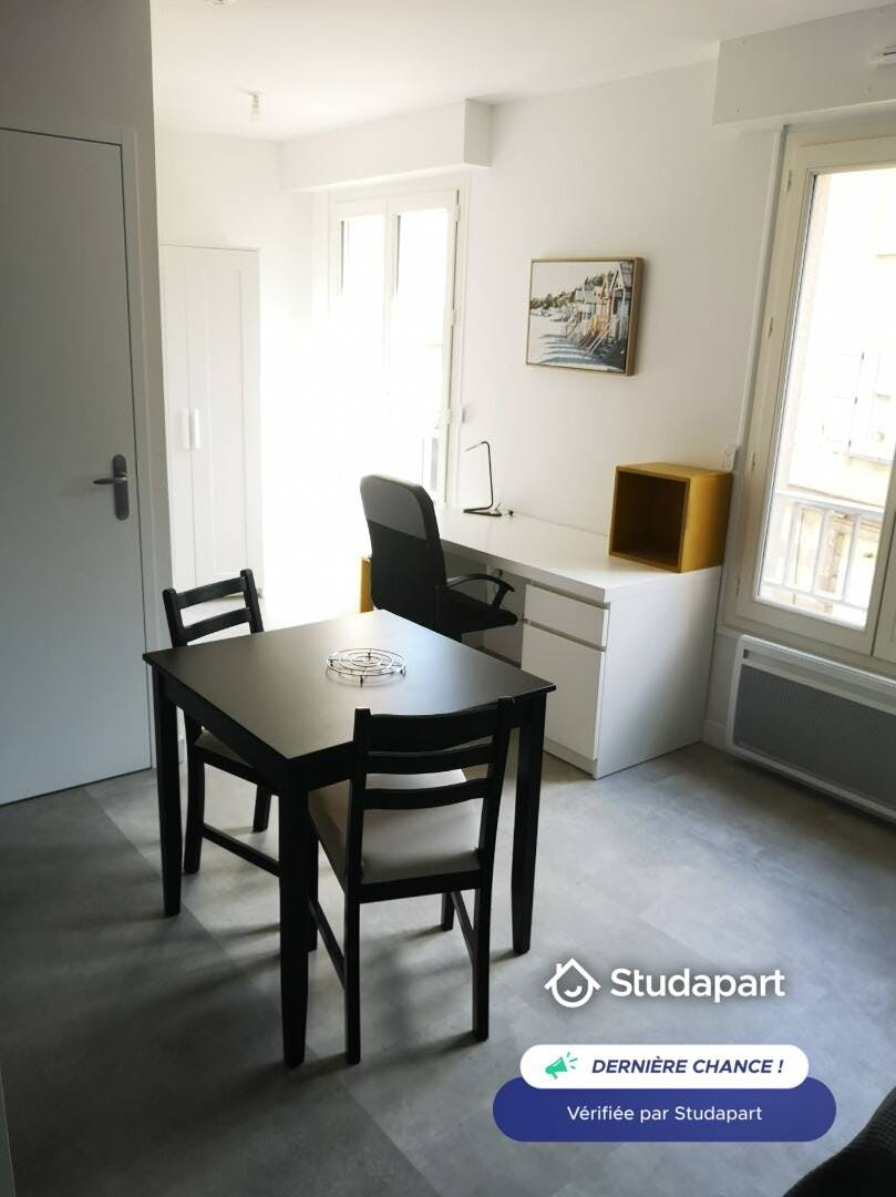 Mieszkanie do wynajęcia za 514 € miesięcznie w mieście Limoges, Rue Monte à Regret