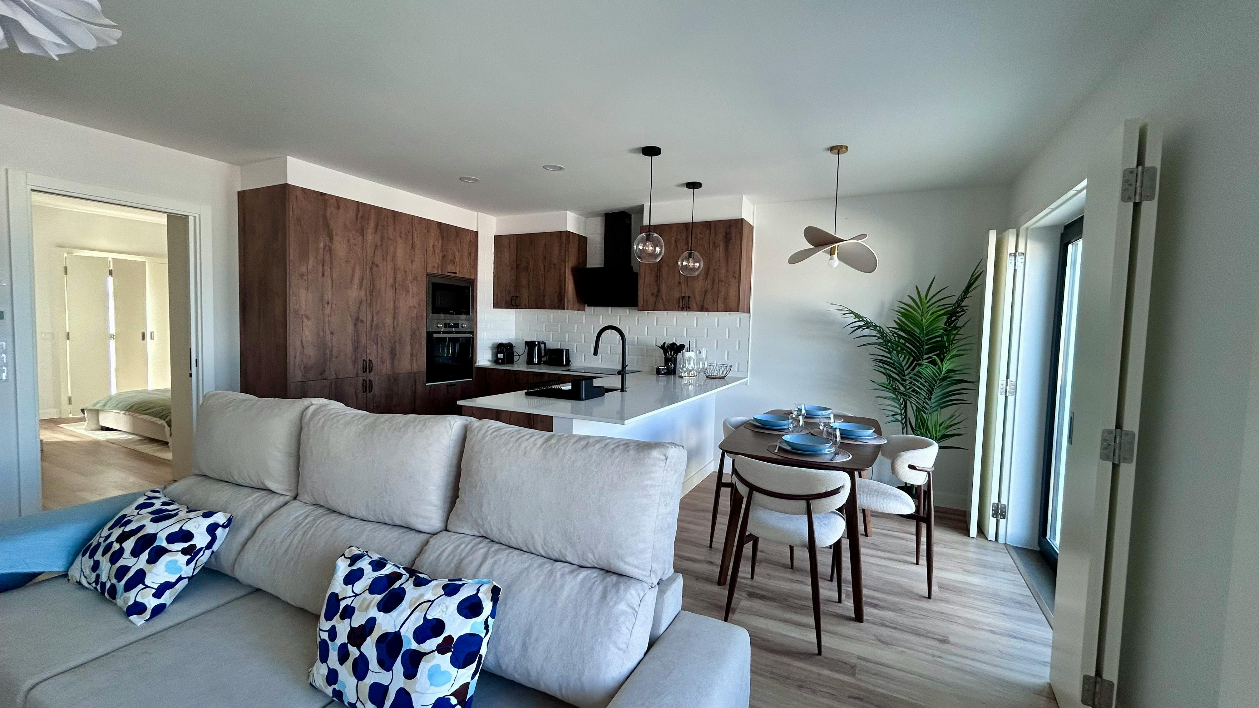 Appartement te huur voor € 3.000 per maand in Tavira, Rua Engenheiro Técnico Agrícola José Manuel Brito da Mana
