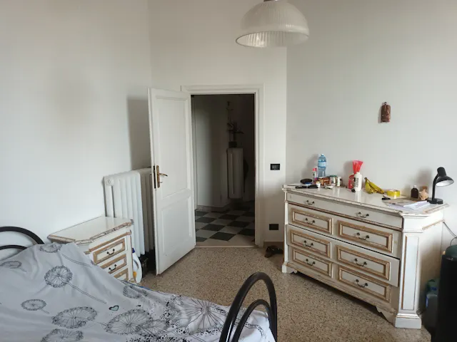 2-Bedroom Apartment in Piazza Ludovico Antonio Muratori, Florence (1721041) room image 2