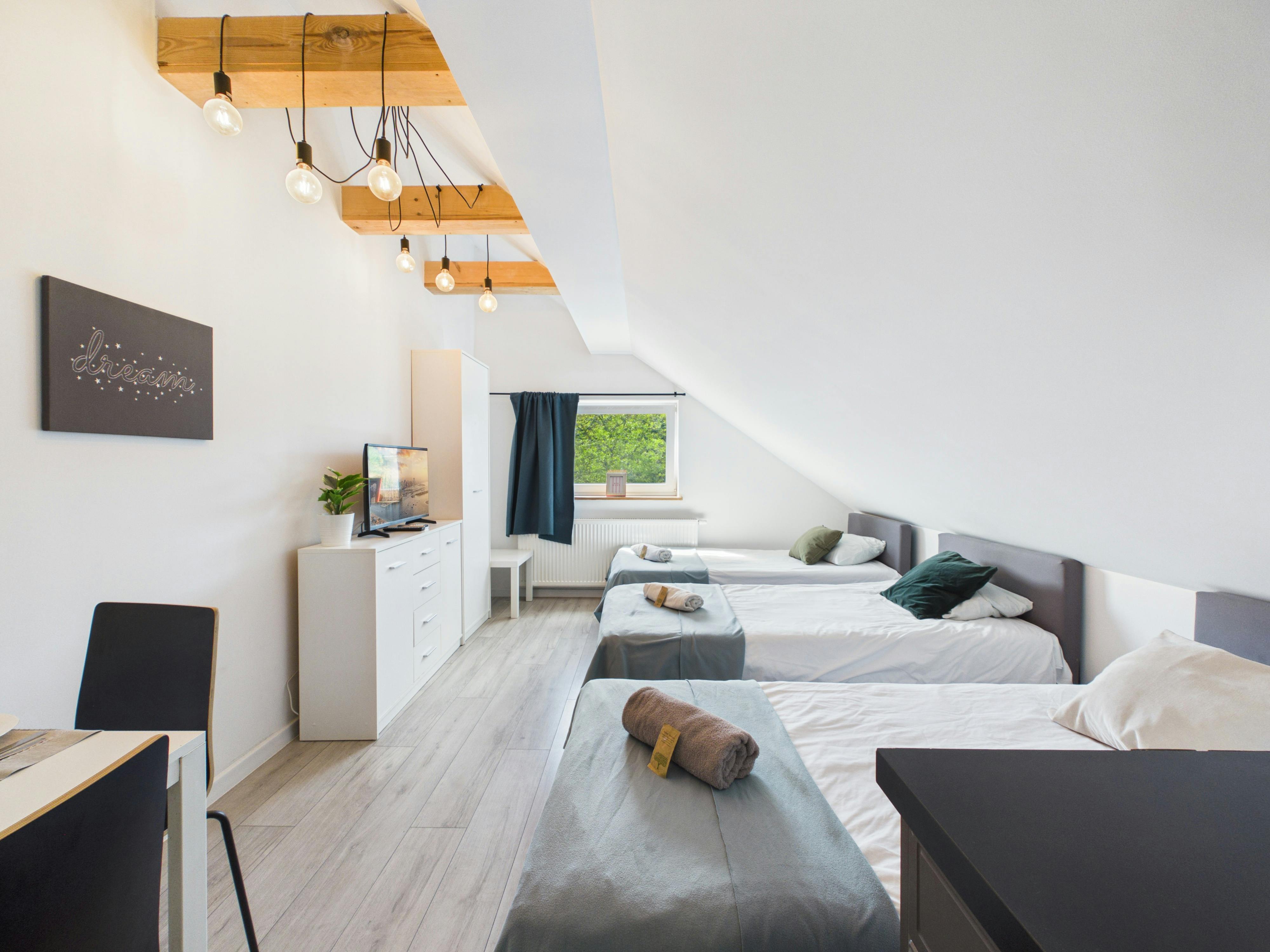 Студія за оренду для 886 EUR на місяць у Warsaw, Obywatelska