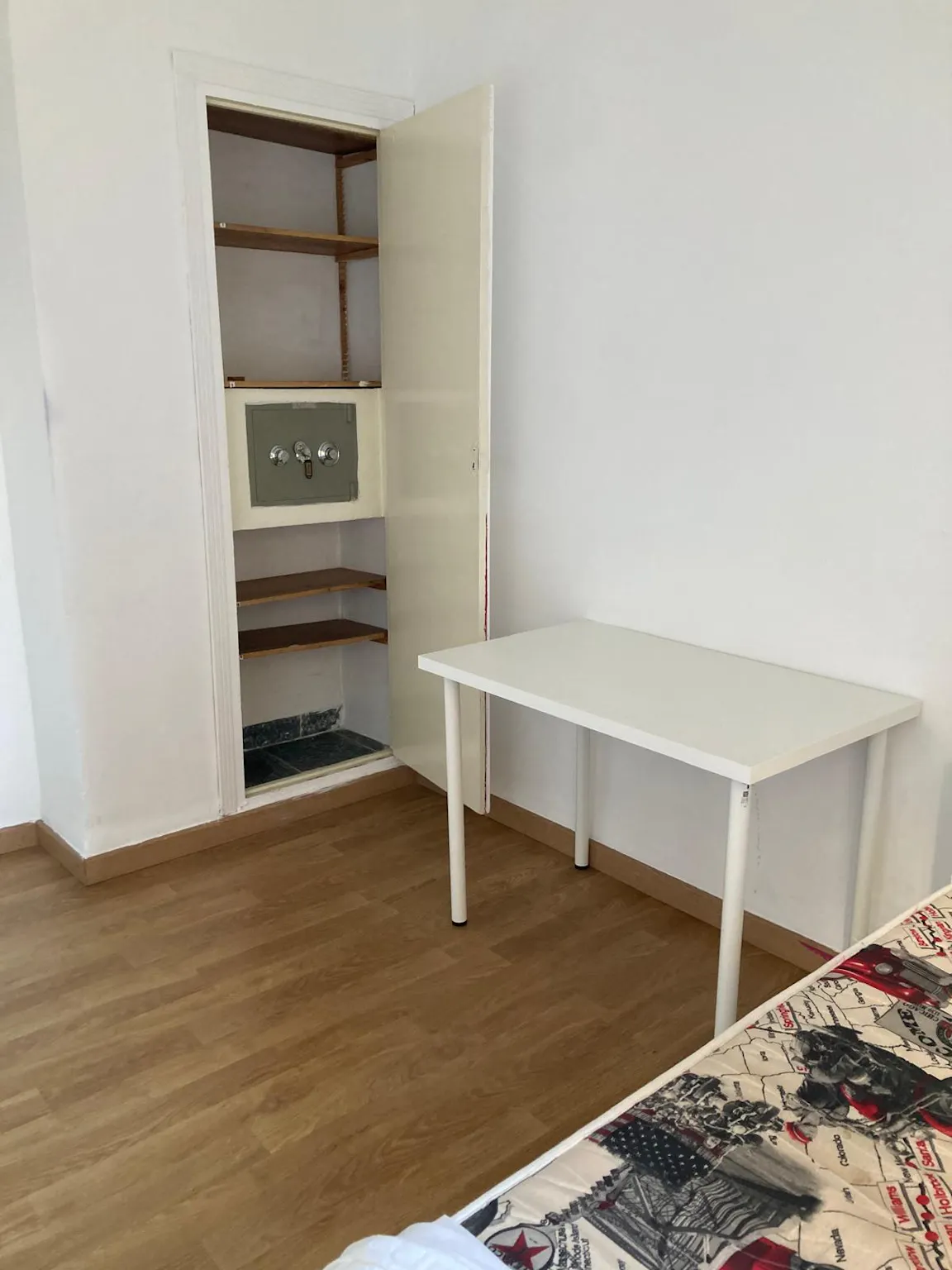 Private room in Carrer del Mestre Clavé, Valencia (1721071) ROOM 4