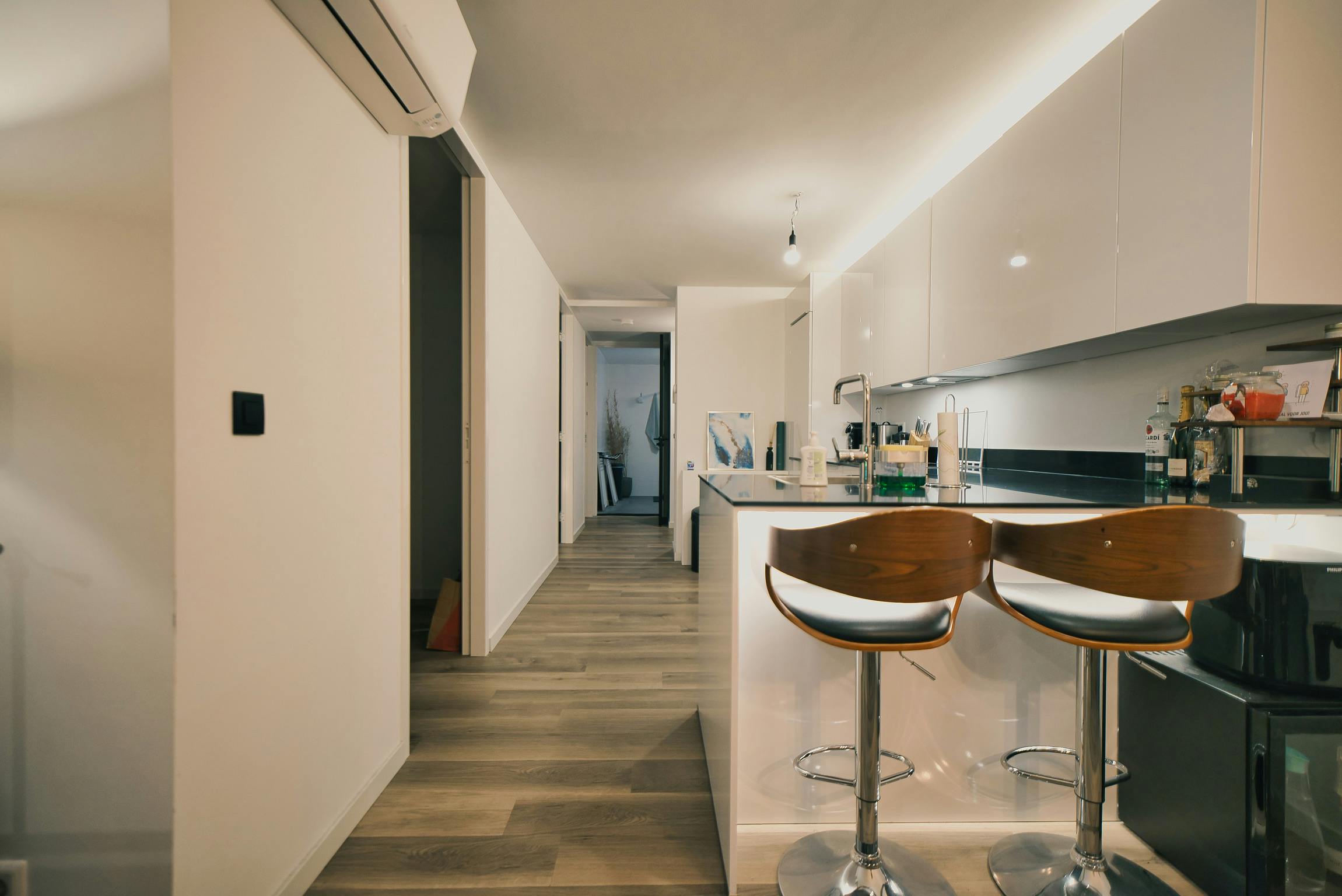 Apartment for rent for €2,950 per month in Rotterdam, Wijnbrugstraat