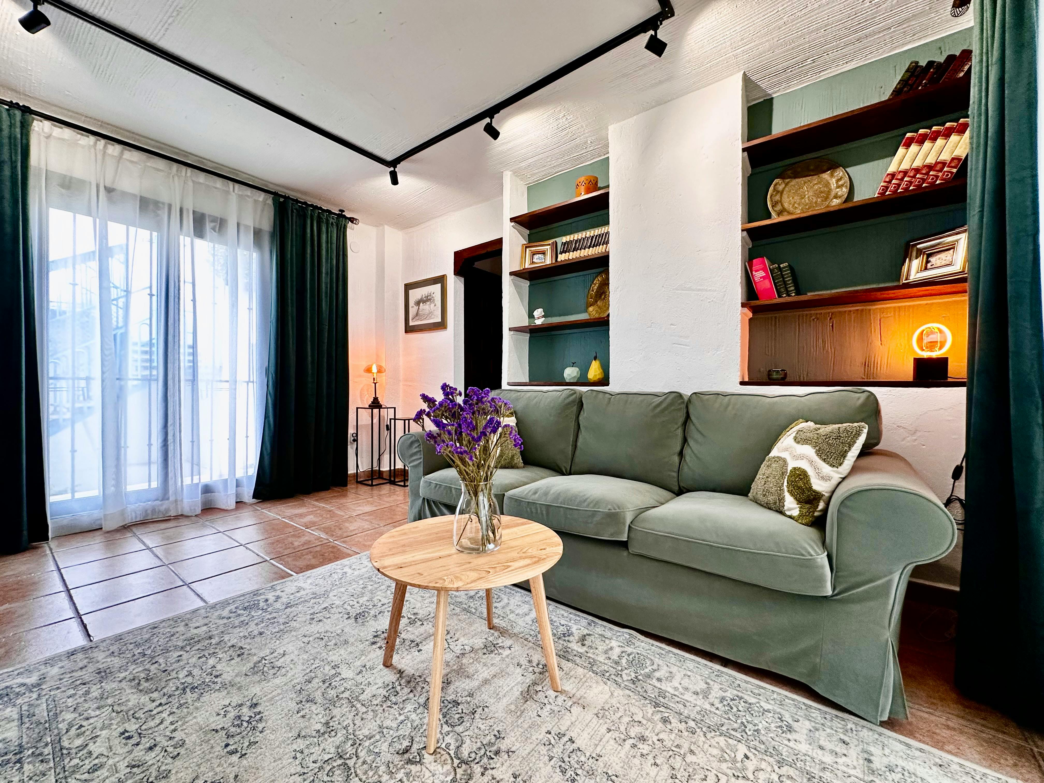 Lägenhet att hyra för 1 400 € i månaden i Torremolinos, Calle Casablanca