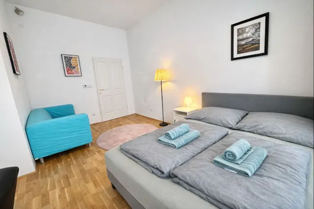 3-Bedroom Apartment in Lerchenfelder Straße, Vienna (1721111) room image 1
