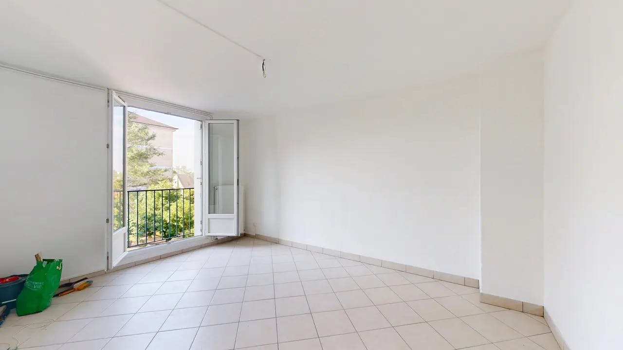 Apartment for rent for €790 per month in Fleury-les-Aubrais, Rue Pierre Brossolette