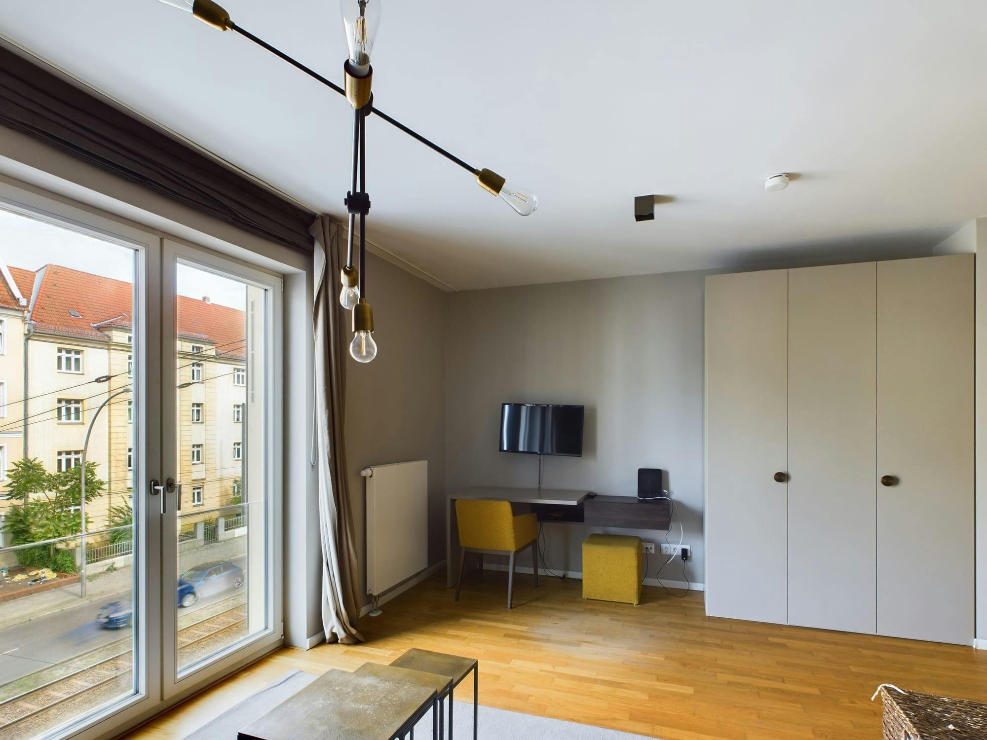 Kawalerka do wynajęcia za 999 € miesięcznie w mieście Berlin, Lindenstraße
