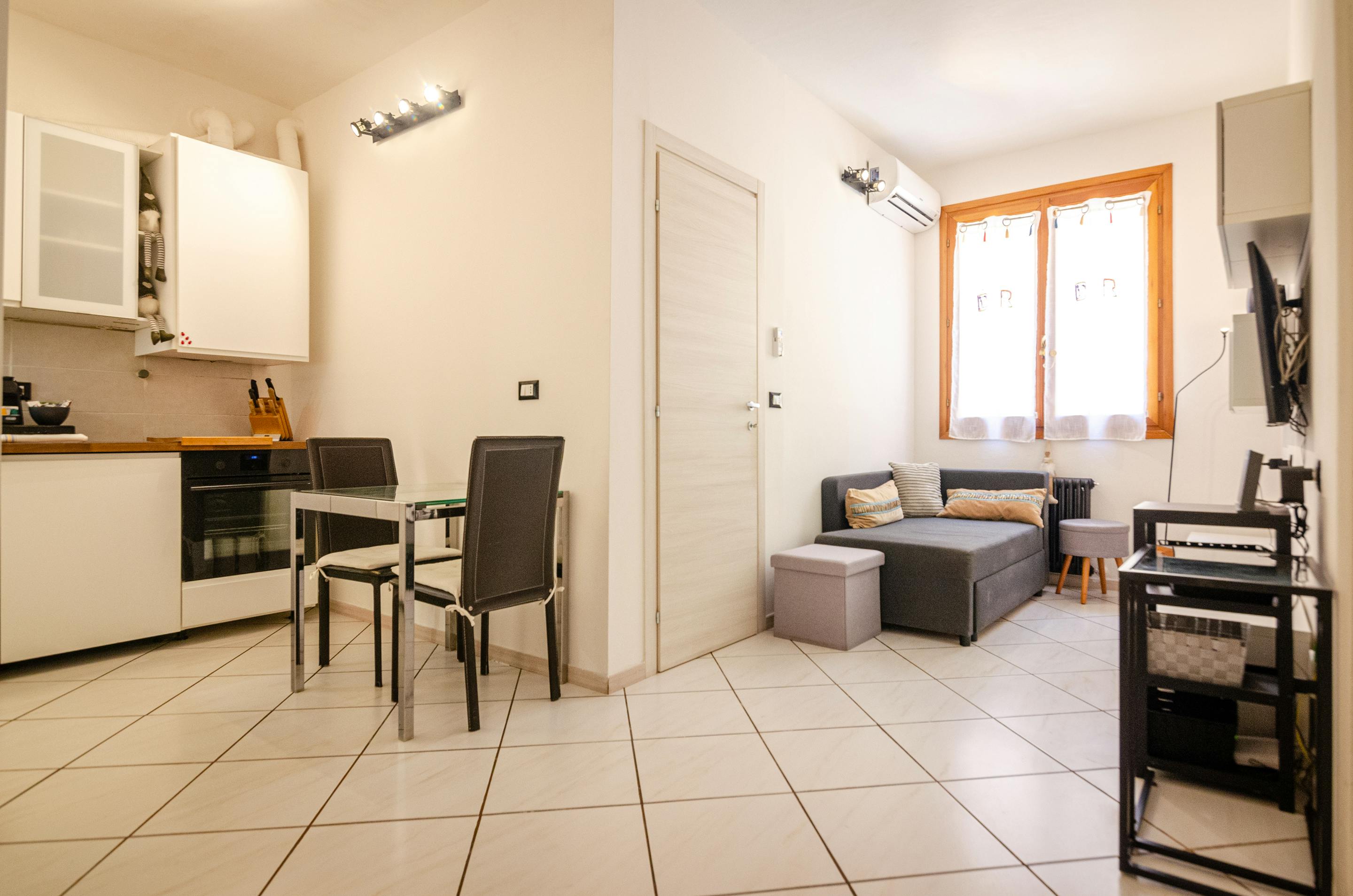 1-Bedroom Apartment in Via San Carlo, Bologna (1721236) ROOM