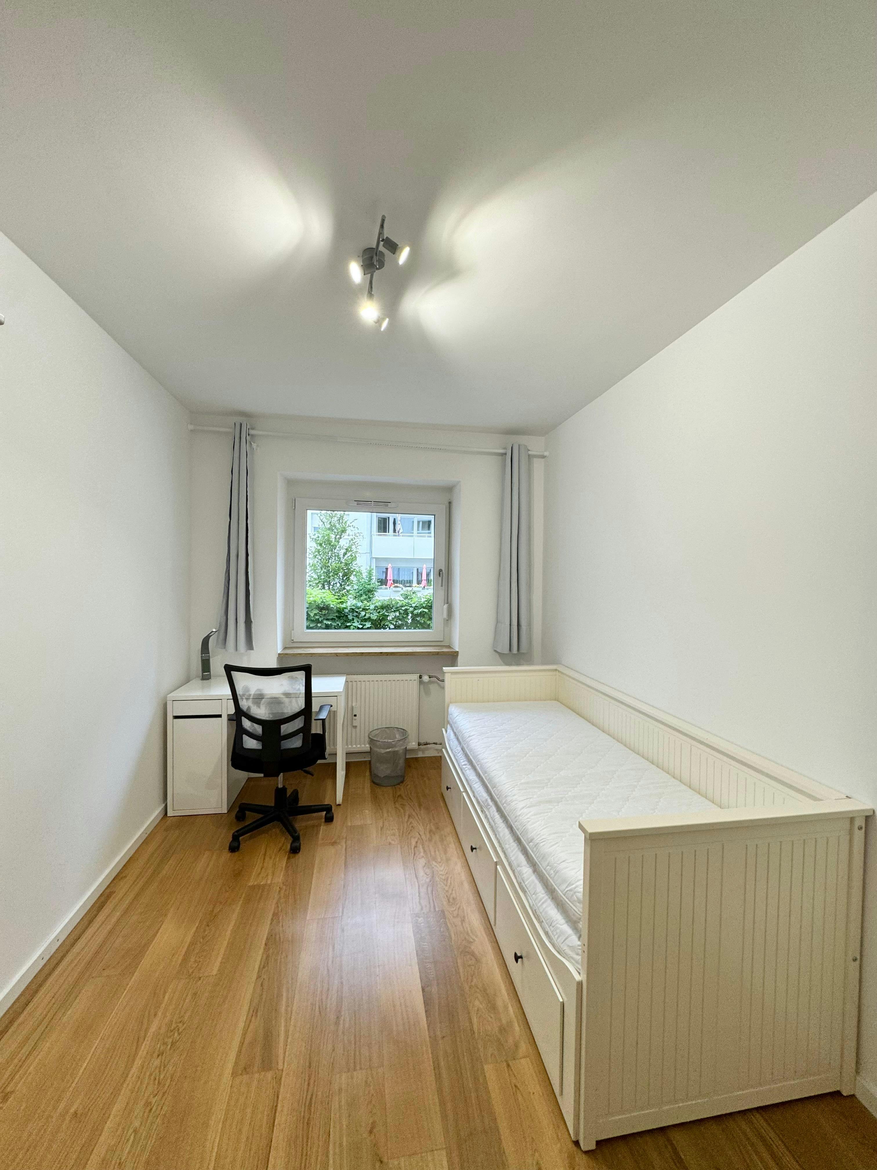 Private room in Lothstraße, Munich (1721249) room image 1