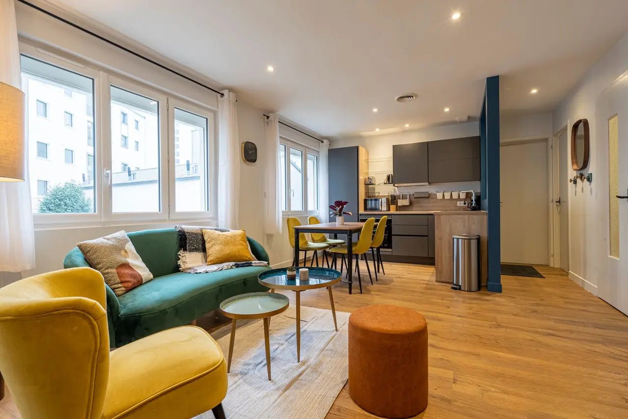 Apartment for rent for €1,056 per month in Nantes, Rue Bâtonnier Guinaudeau