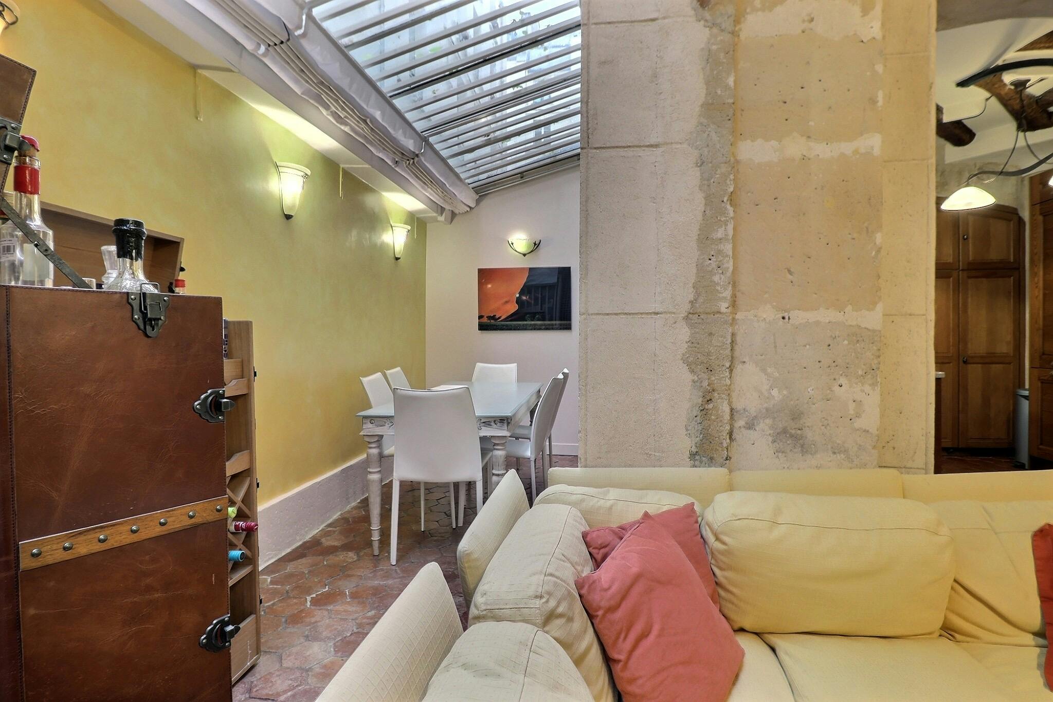 1-Bedroom Apartment in Rue de Beaune, Paris (1721300) ROOM 3