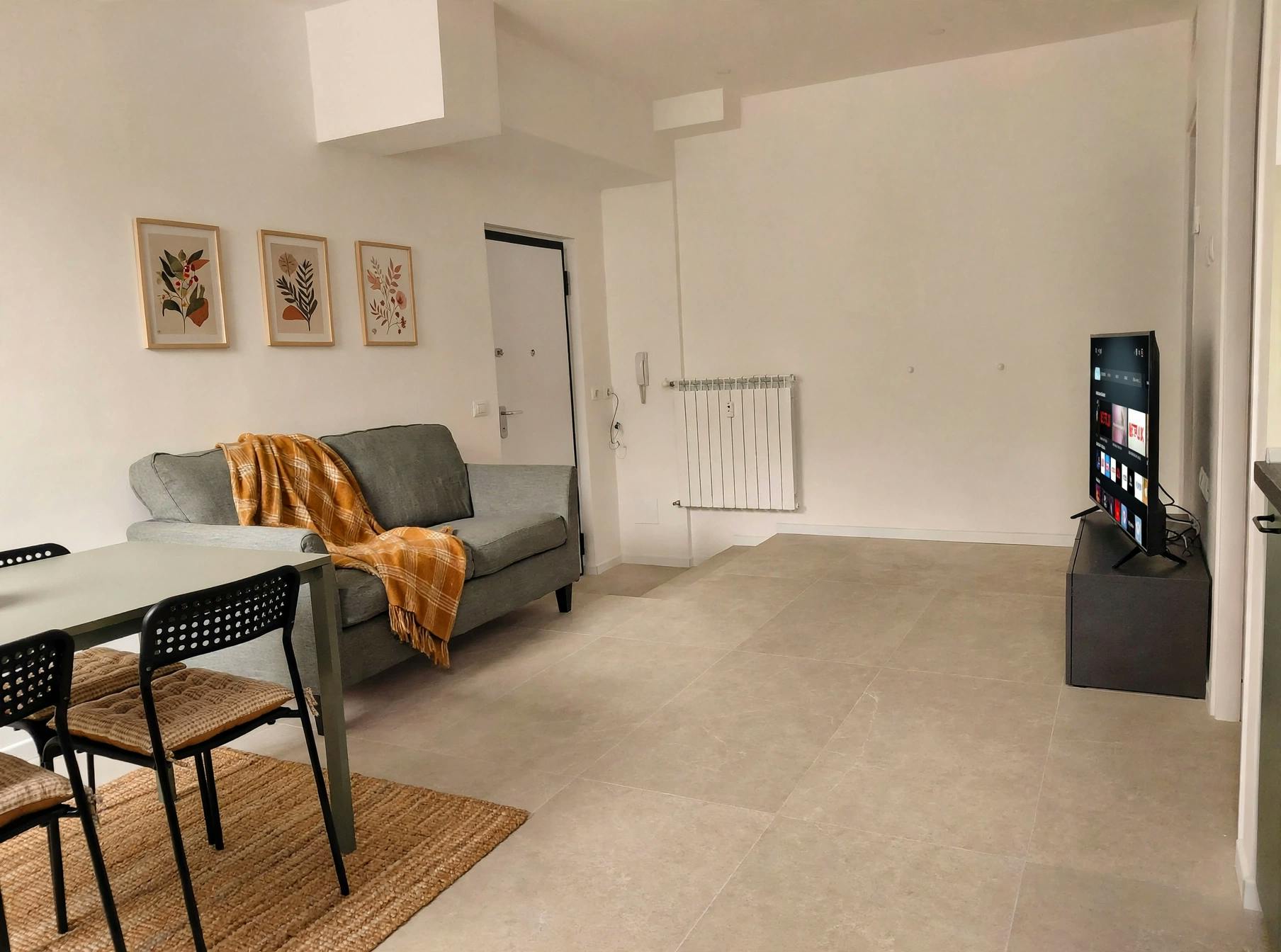 2-Bedroom Apartment in Via Francesco Paolo Michetti, Milan (1721317) ROOM 2