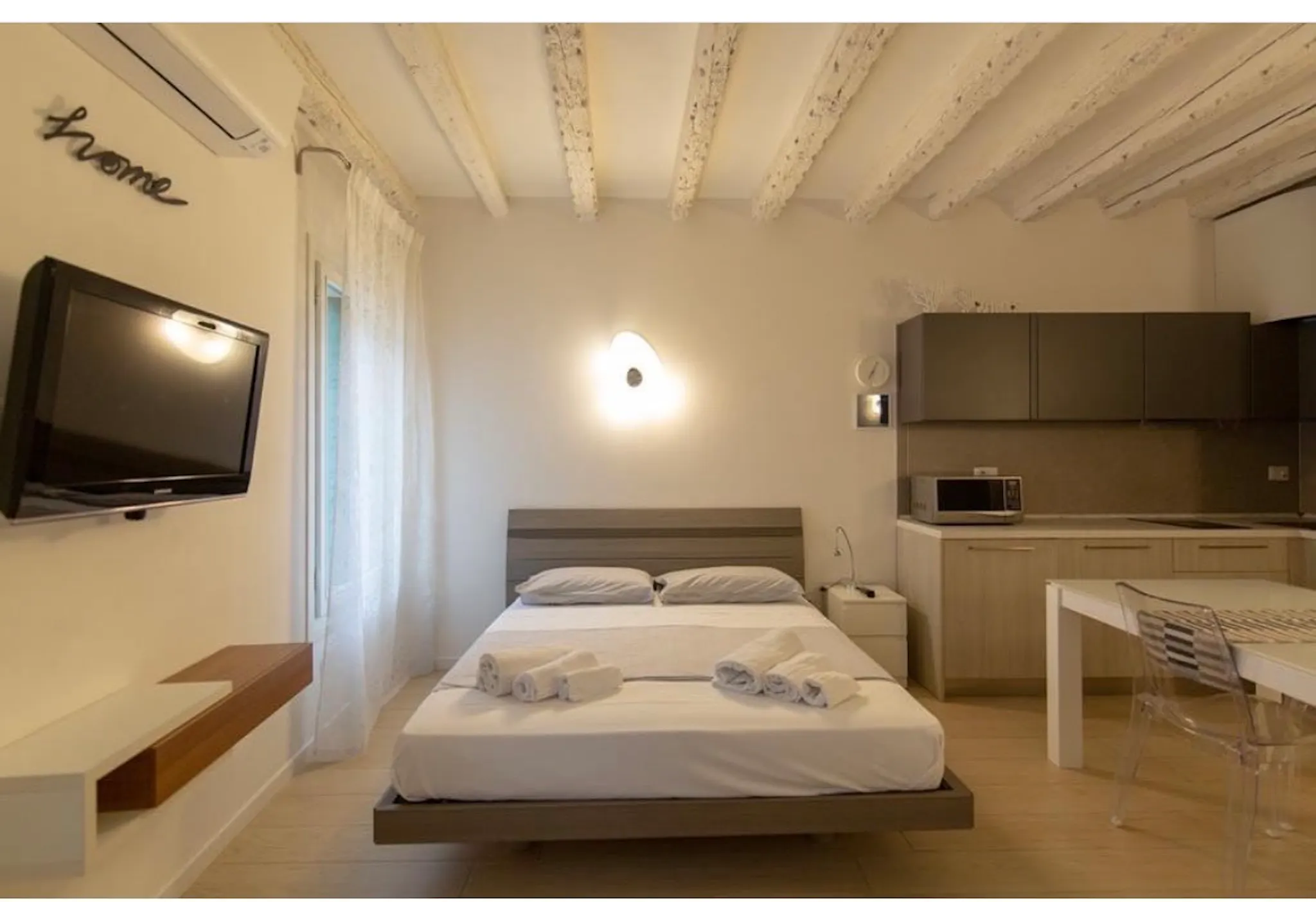 Via Savonarola, Padova preview