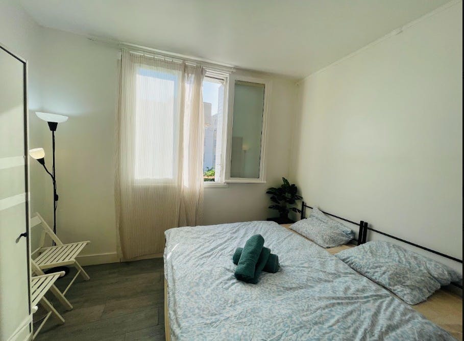 Rue Louis Ulbach, Courbevoie preview