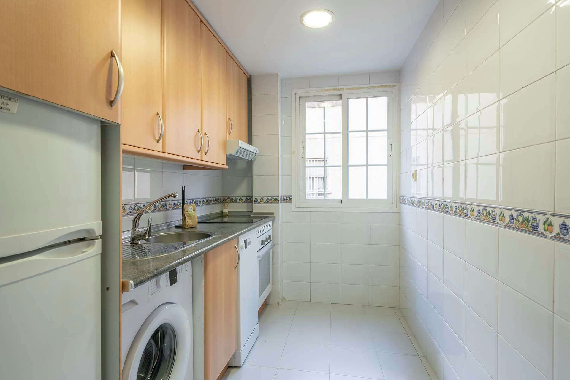 1-Bedroom Apartment in Calle de Eraso, Madrid (1721361) room image 5