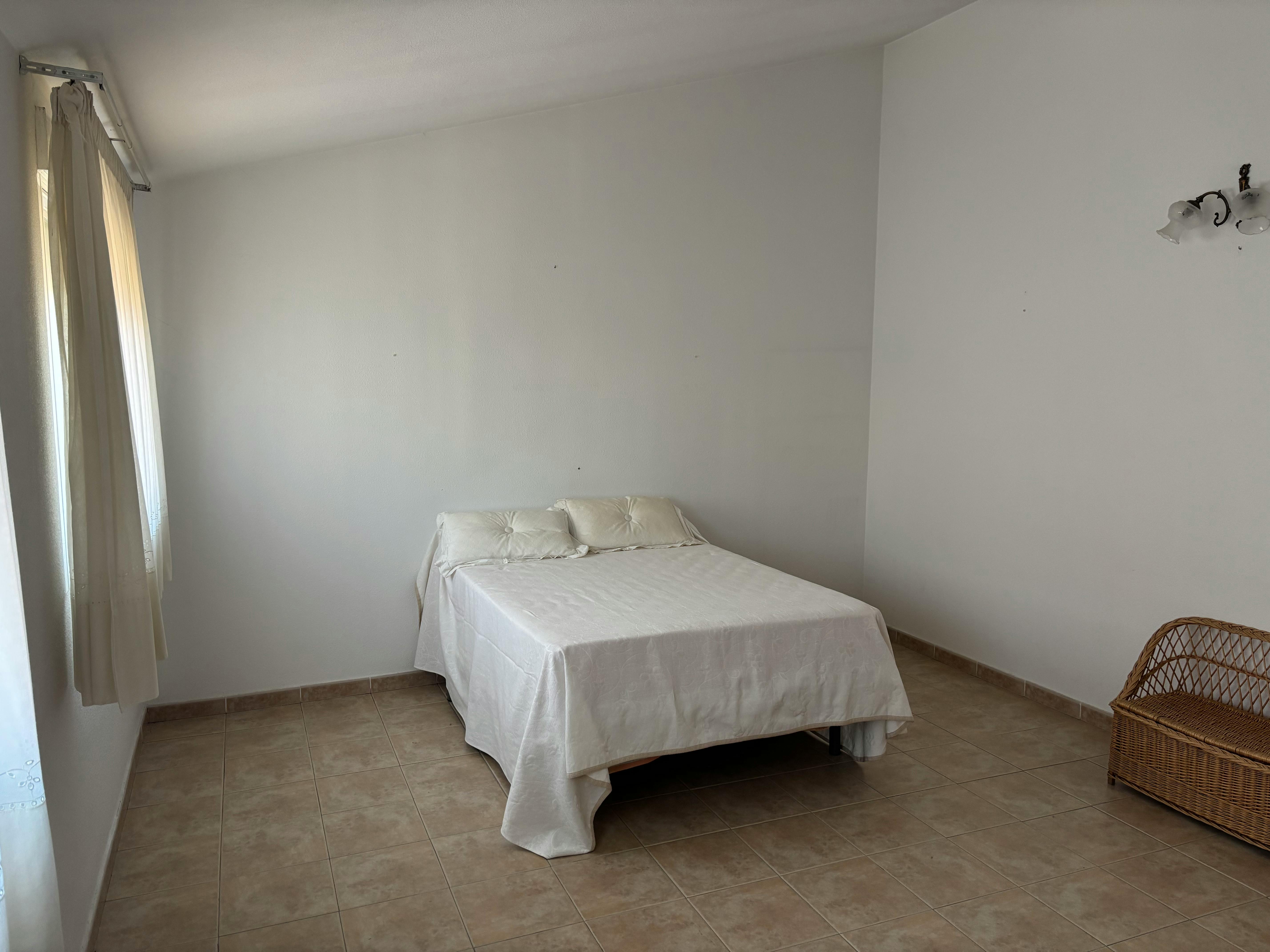 4-Bedroom House in Avinguda Novelda, Alicante (1721373) ROOM 2