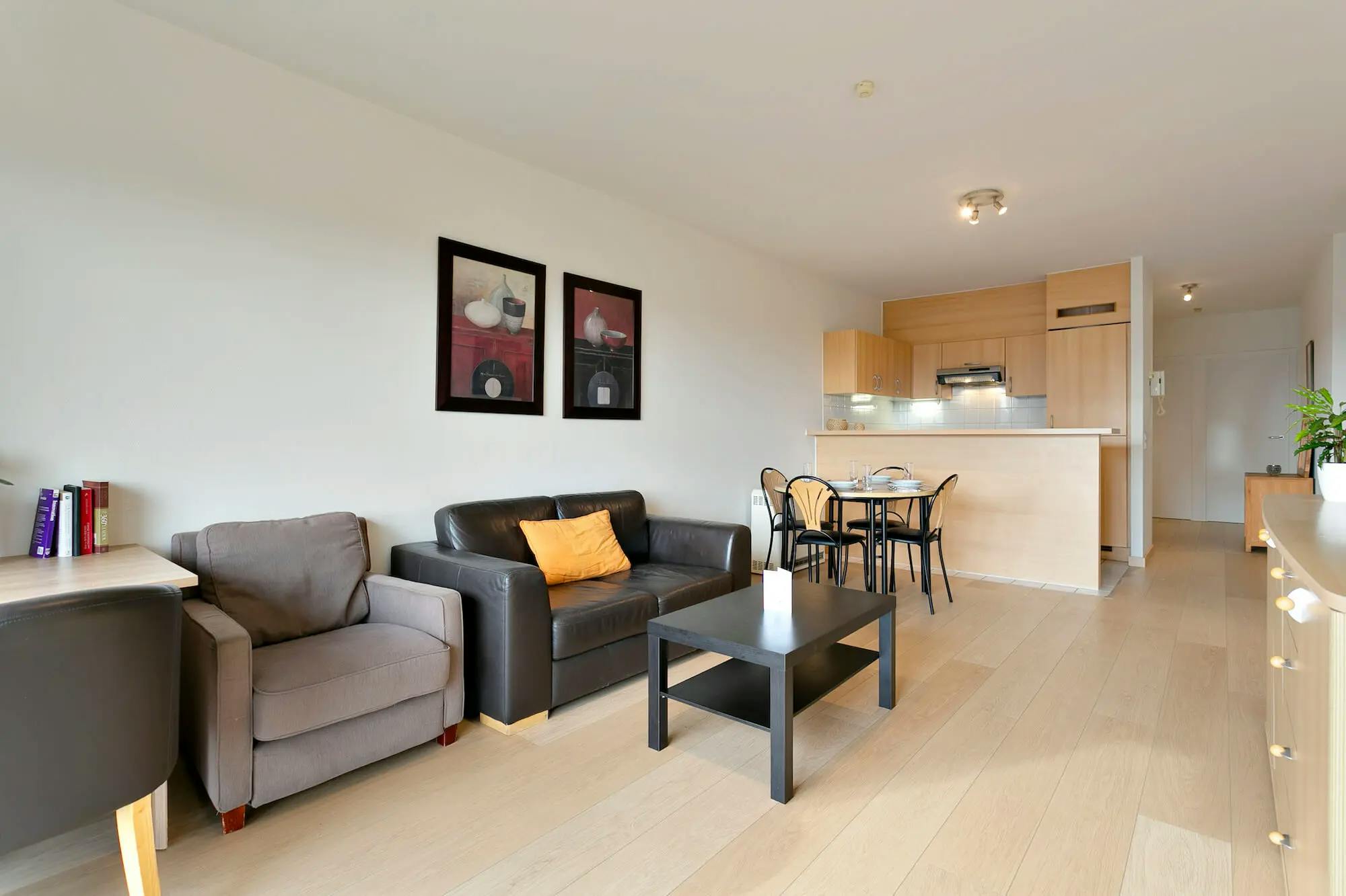 2-Bedroom Apartment in Henry Dunantlaan, Evere (1721502) room image 2