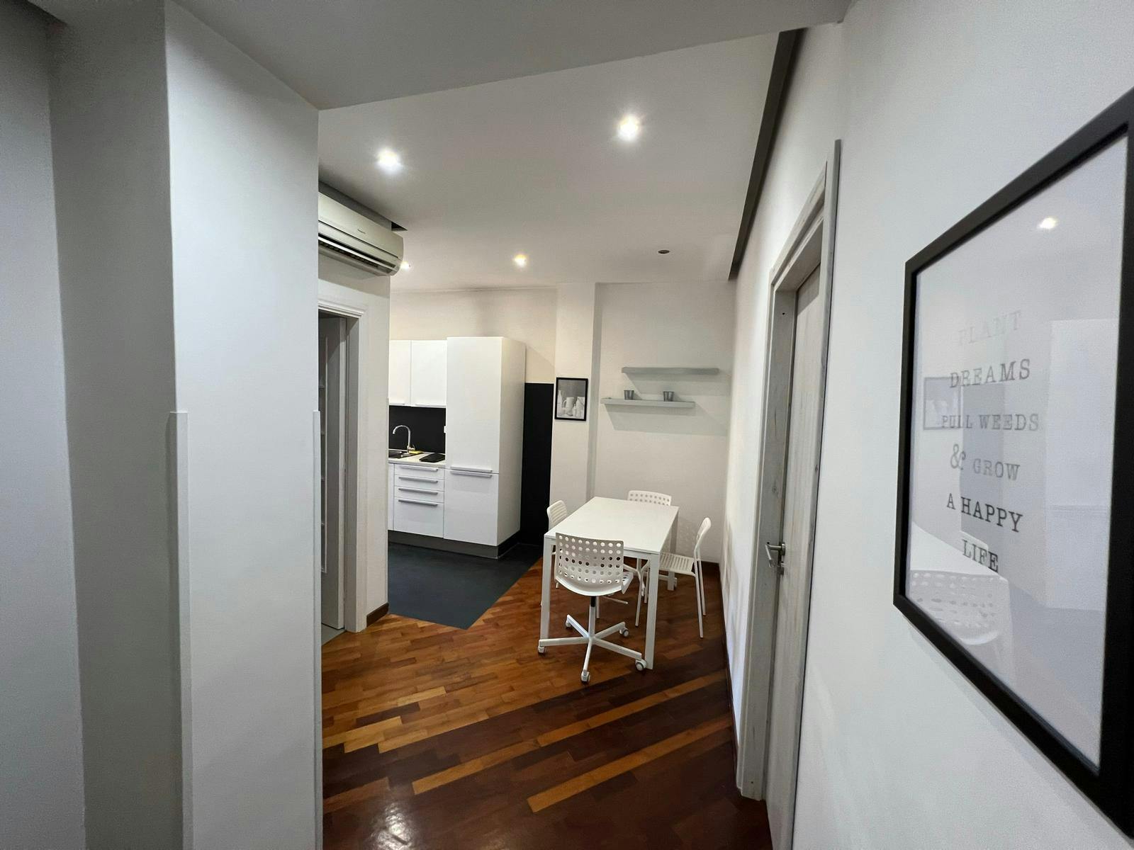 Apartment Rome, 1 bed — photo 8