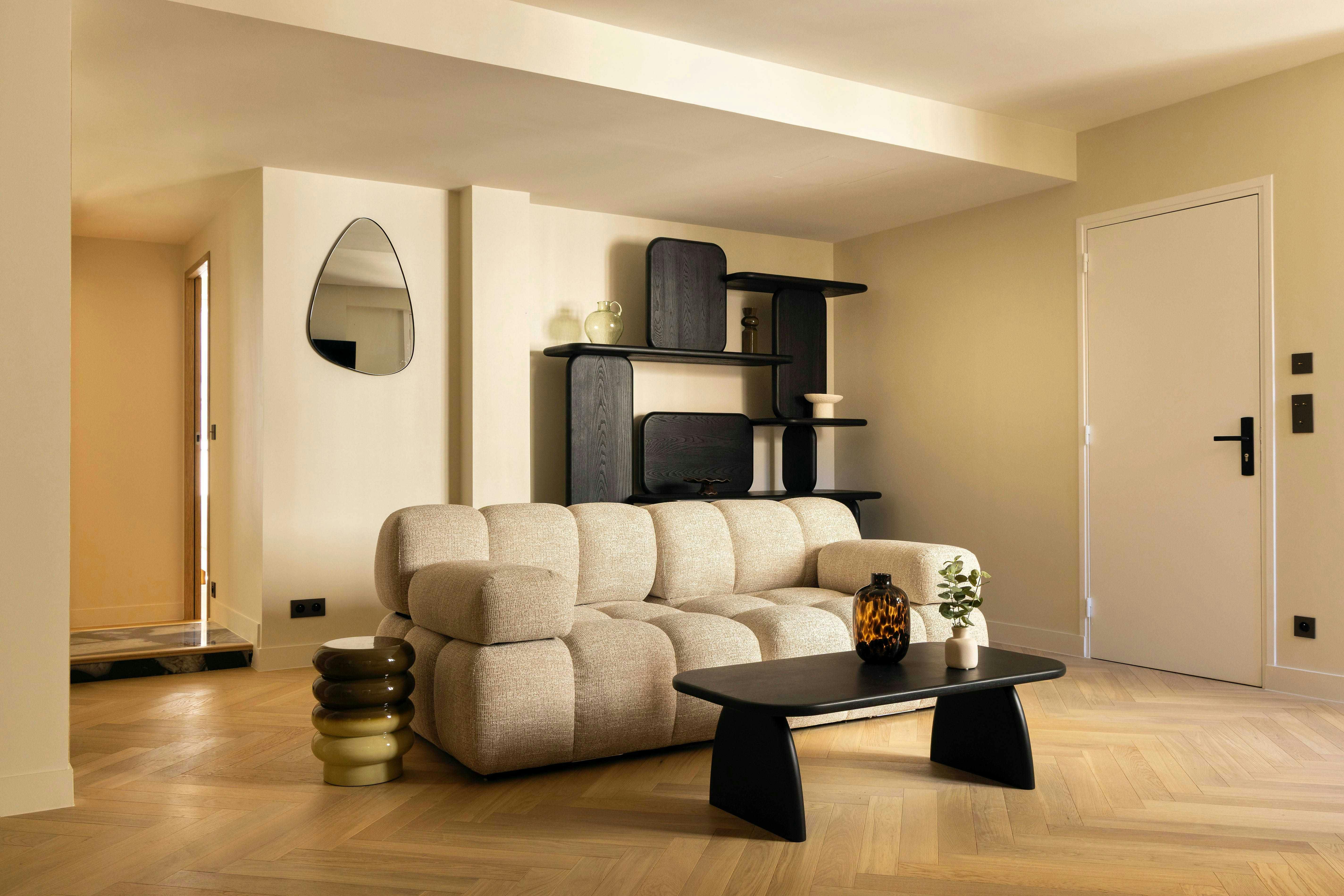 Wohnung zu mieten für 3.420 € pro Monat in Paris, Rue Pierre Picard