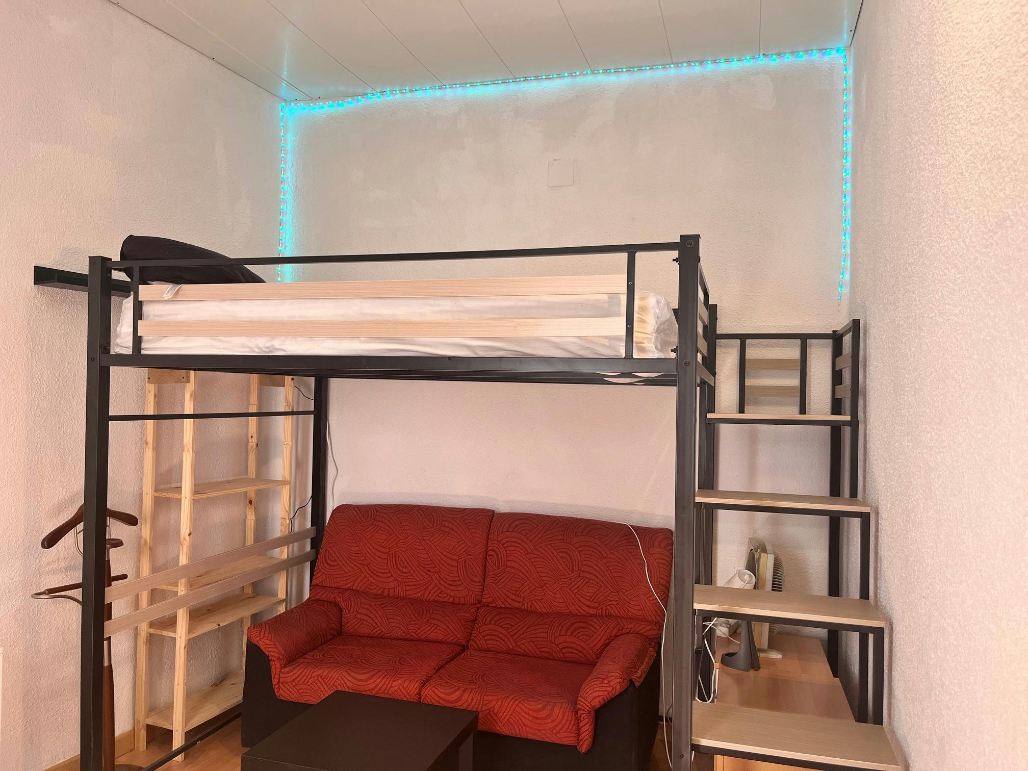WG-Zimmer zu mieten für 420 € pro Monat in Córdoba, Calle Carlos Rubio