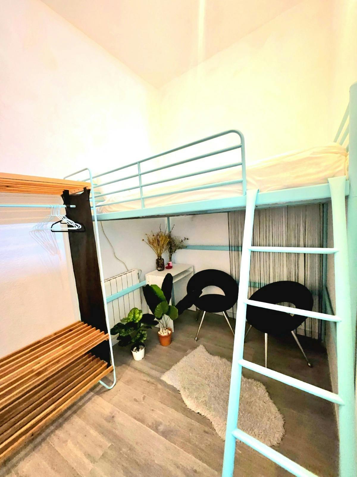 4-Bedroom Apartment in Calle de la Luna, Madrid (1721585) ROOM