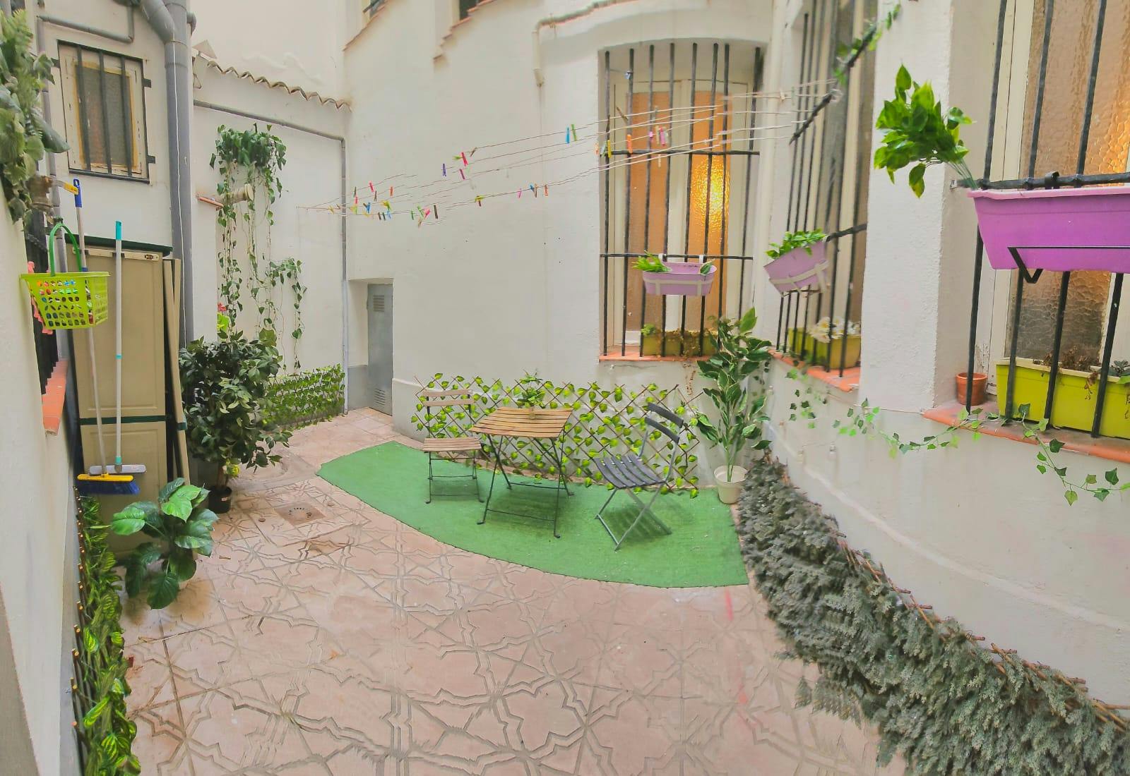 4-Bedroom Apartment in Calle de la Luna, Madrid (1721585) ROOM 2