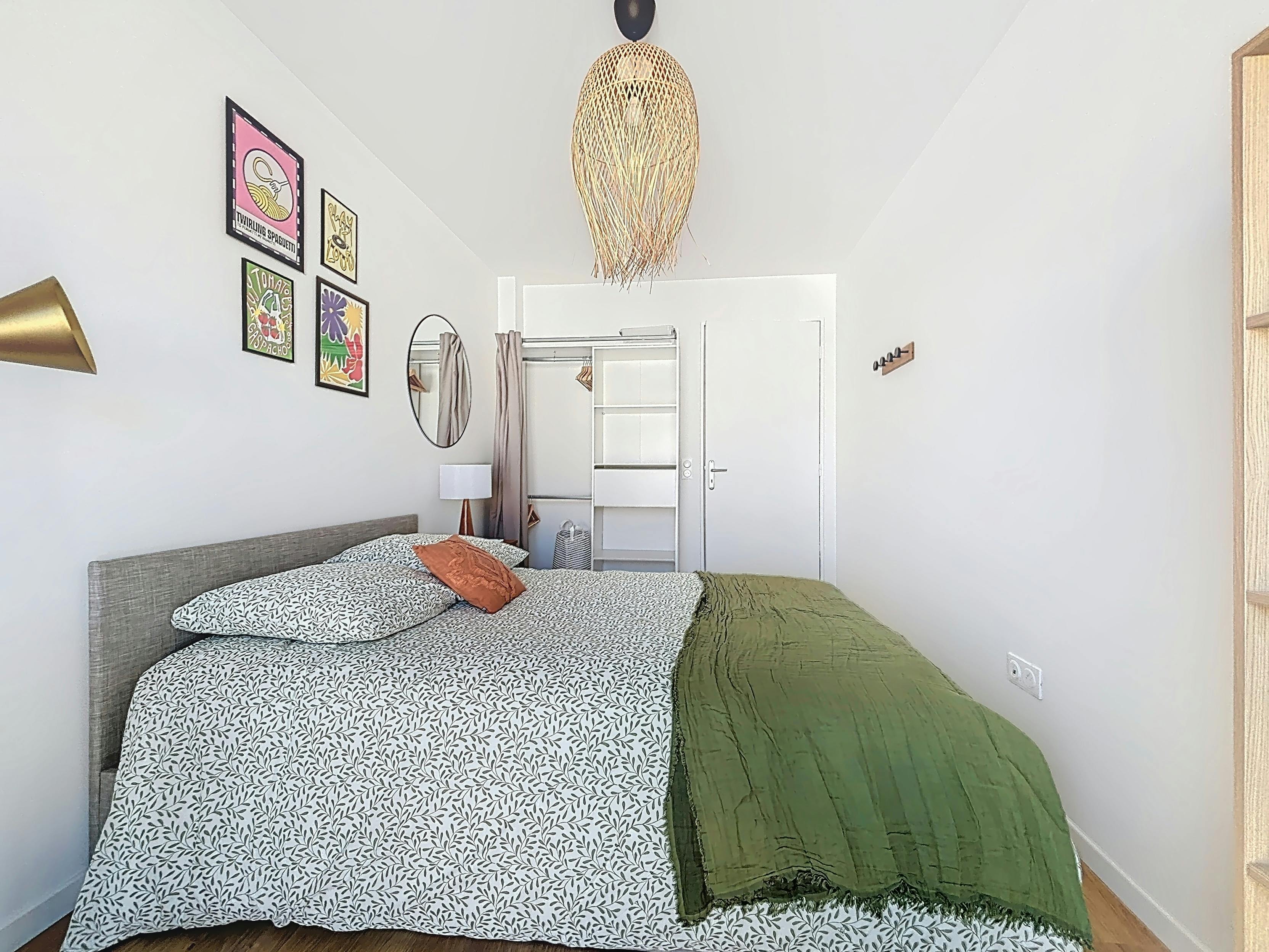 Private room in Rue de Paris, Montreuil (1721612) room image 2