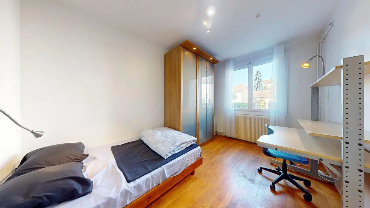 Private room in Rue des Bienvenus, Villeurbanne (1721639) room image 1