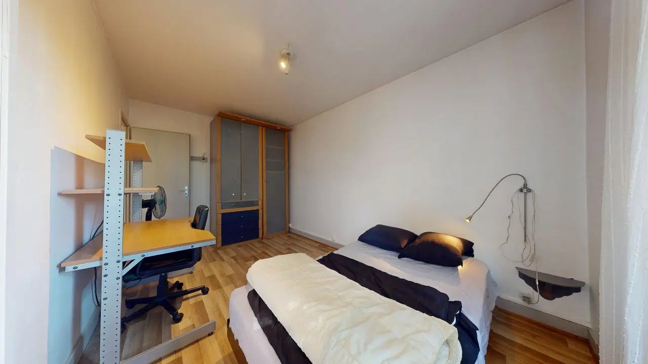 Private room in Rue des Bienvenus, Villeurbanne (1721640) room image 2