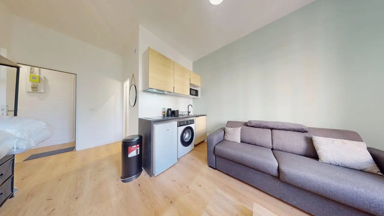 Studio para alugar por € 615 por mês em Villeurbanne, Cours Tolstoï