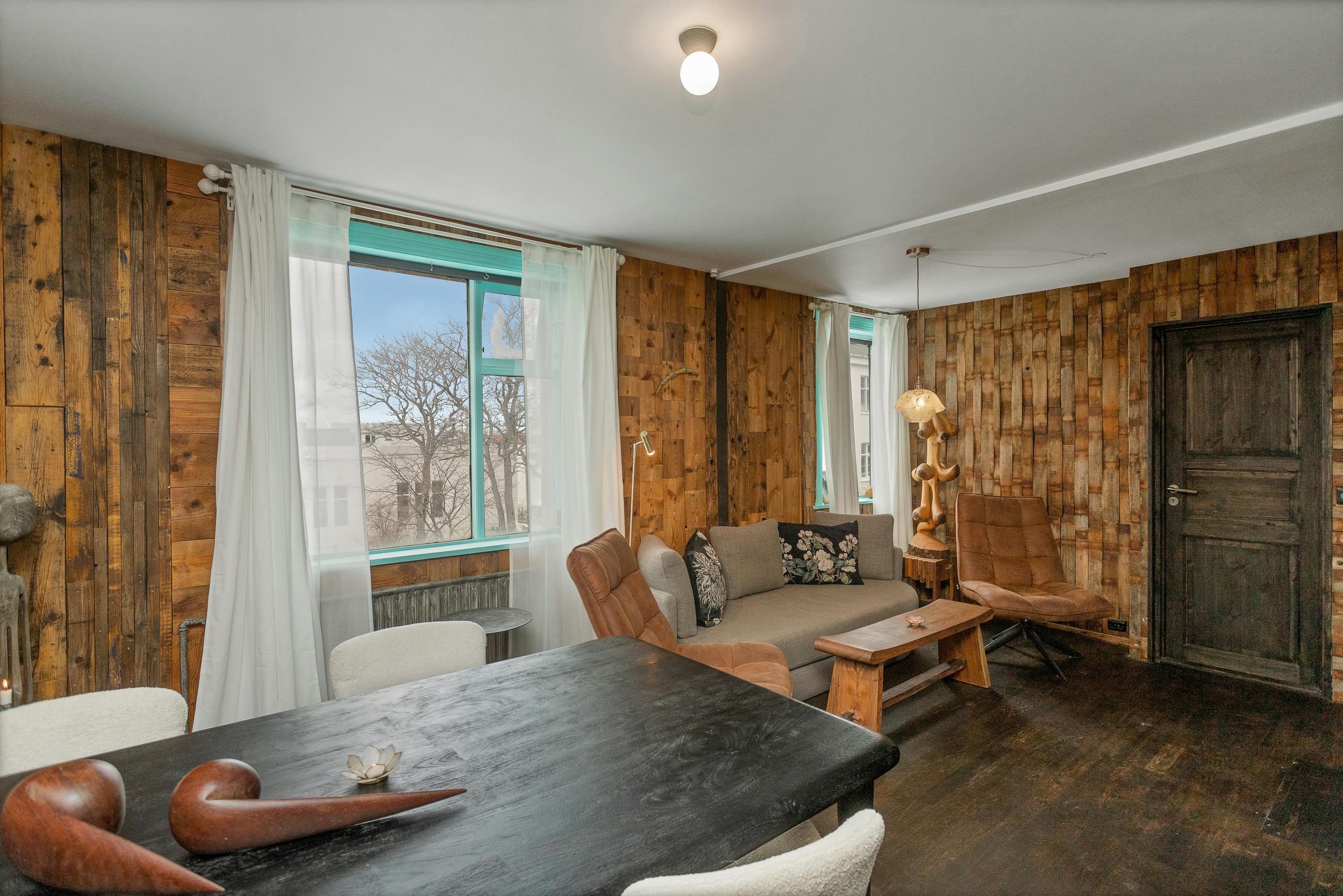Wohnung zu mieten für 2.400 € pro Monat in Reykjavík, Óðinsgata