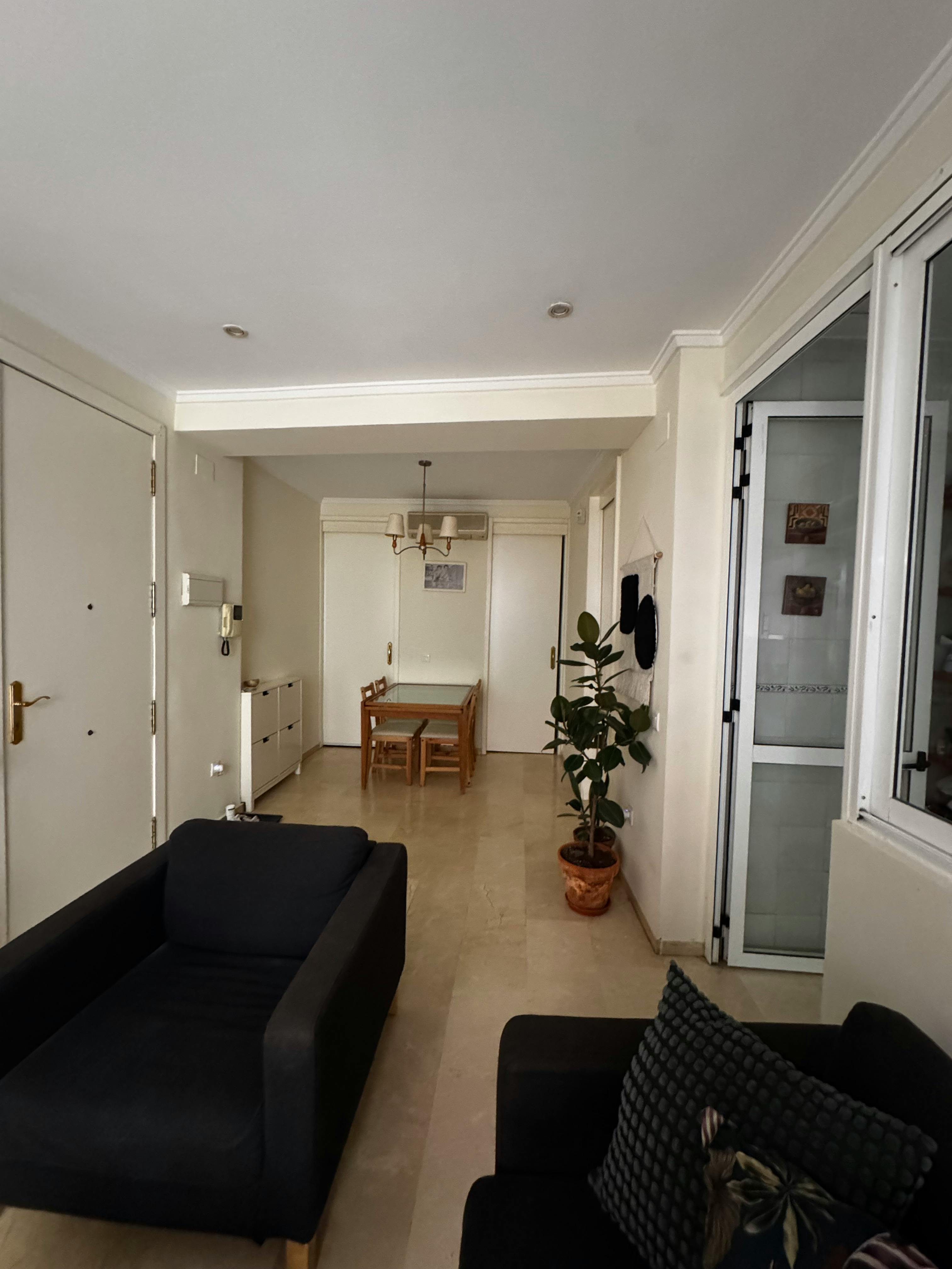 Private room in Carrer dels Aluders, Valencia (1721656) room image 9