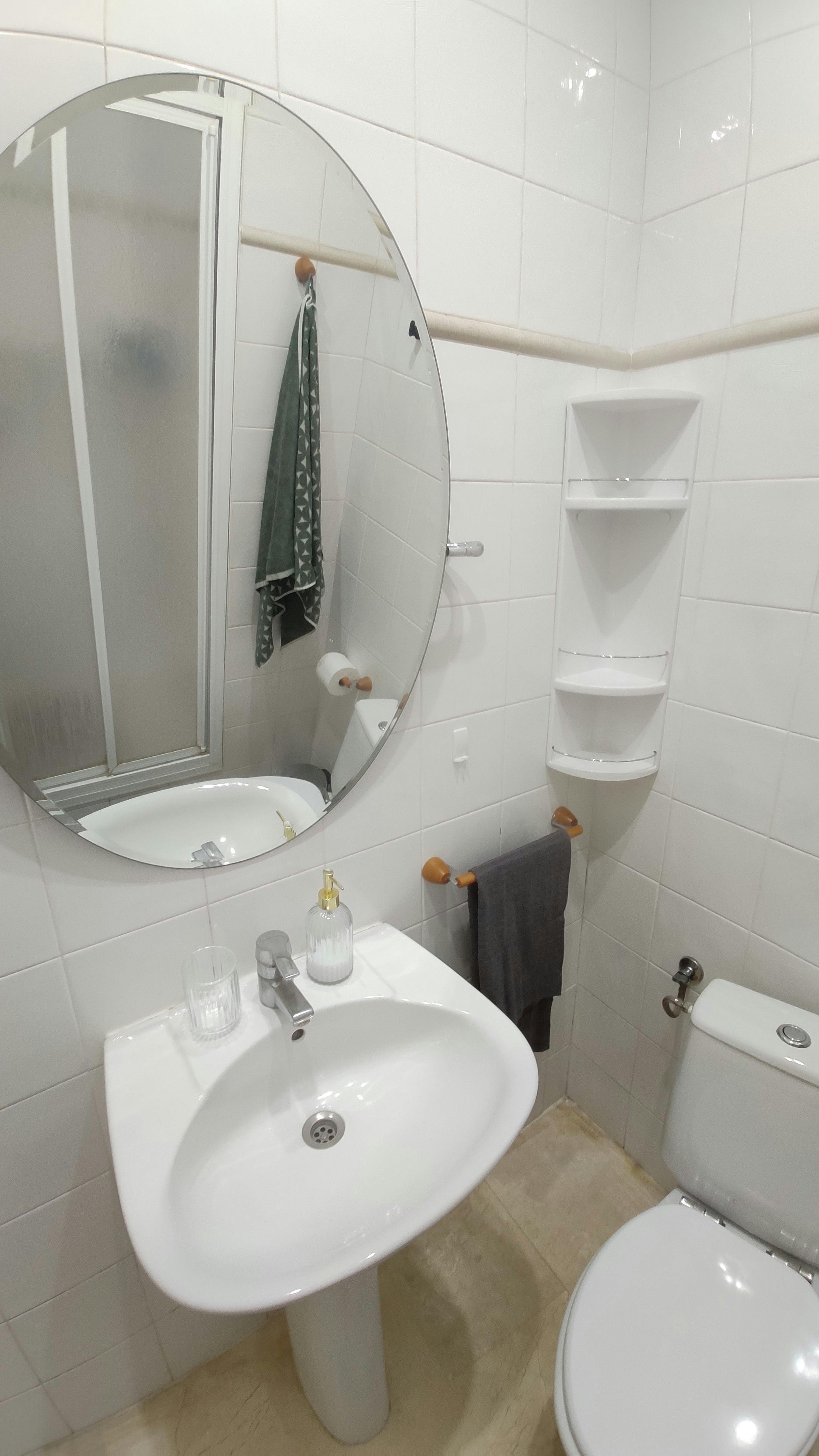 Private room in Carrer dels Aluders, Valencia (1721656) ROOM 3