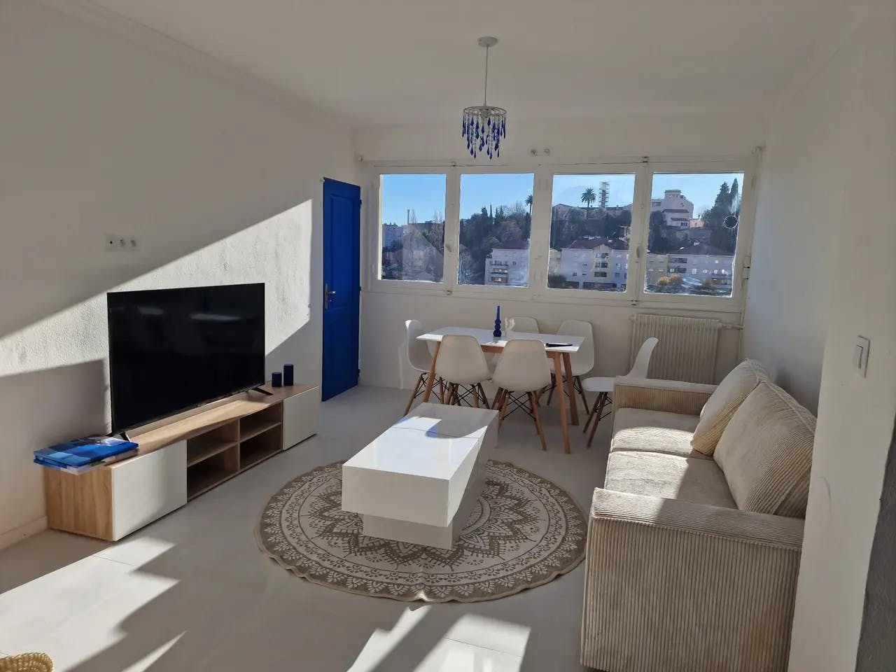 Wohnung zu mieten für 950 € pro Monat in Grasse, Avenue Pierre Sémard
