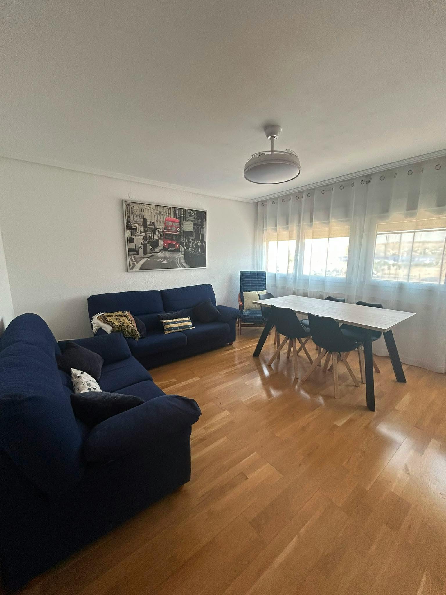 Habitación privada en alquiler por 350 € al mes en Zaragoza, Calle Francisco Ferrer