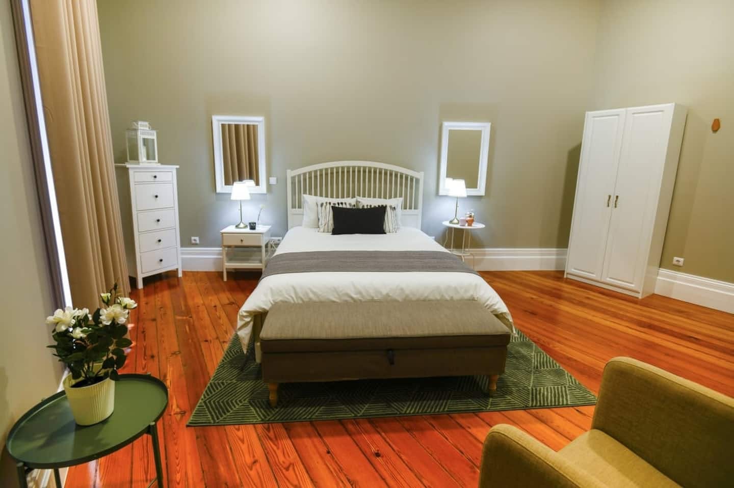 preview gallery tile
